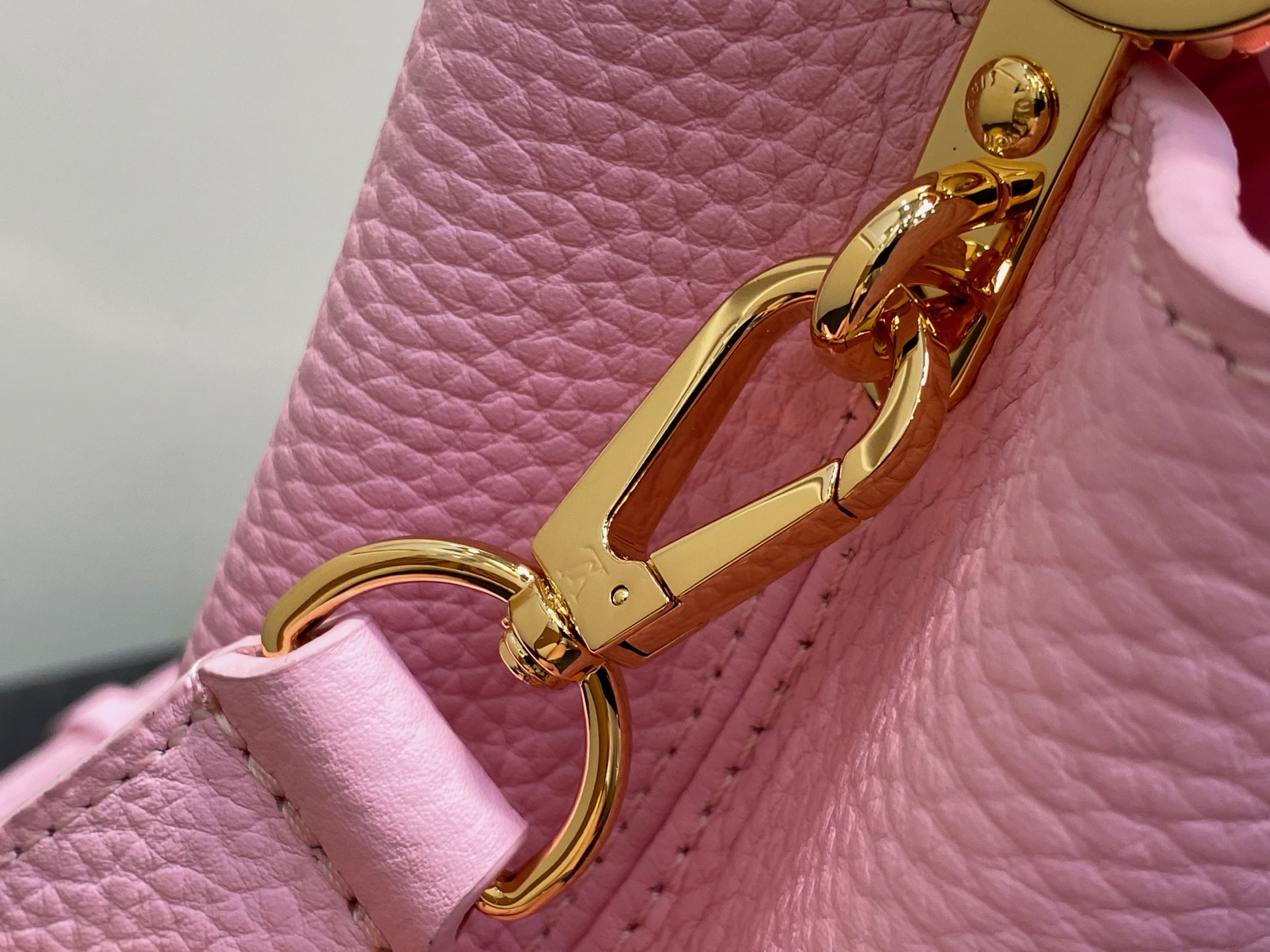 【顶级原单】M24545茉莉粉 全皮cap那英款系列 CAPUCINES 迷你手袋 M24727 Cap