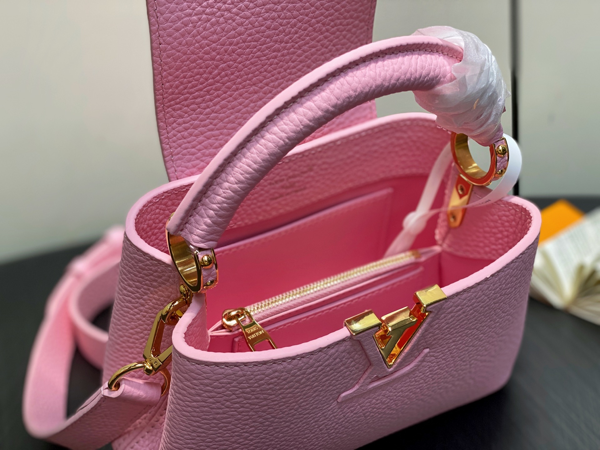 【顶级原单】M24545茉莉粉 全皮cap那英款系列 CAPUCINES 迷你手袋 M24727 Cap