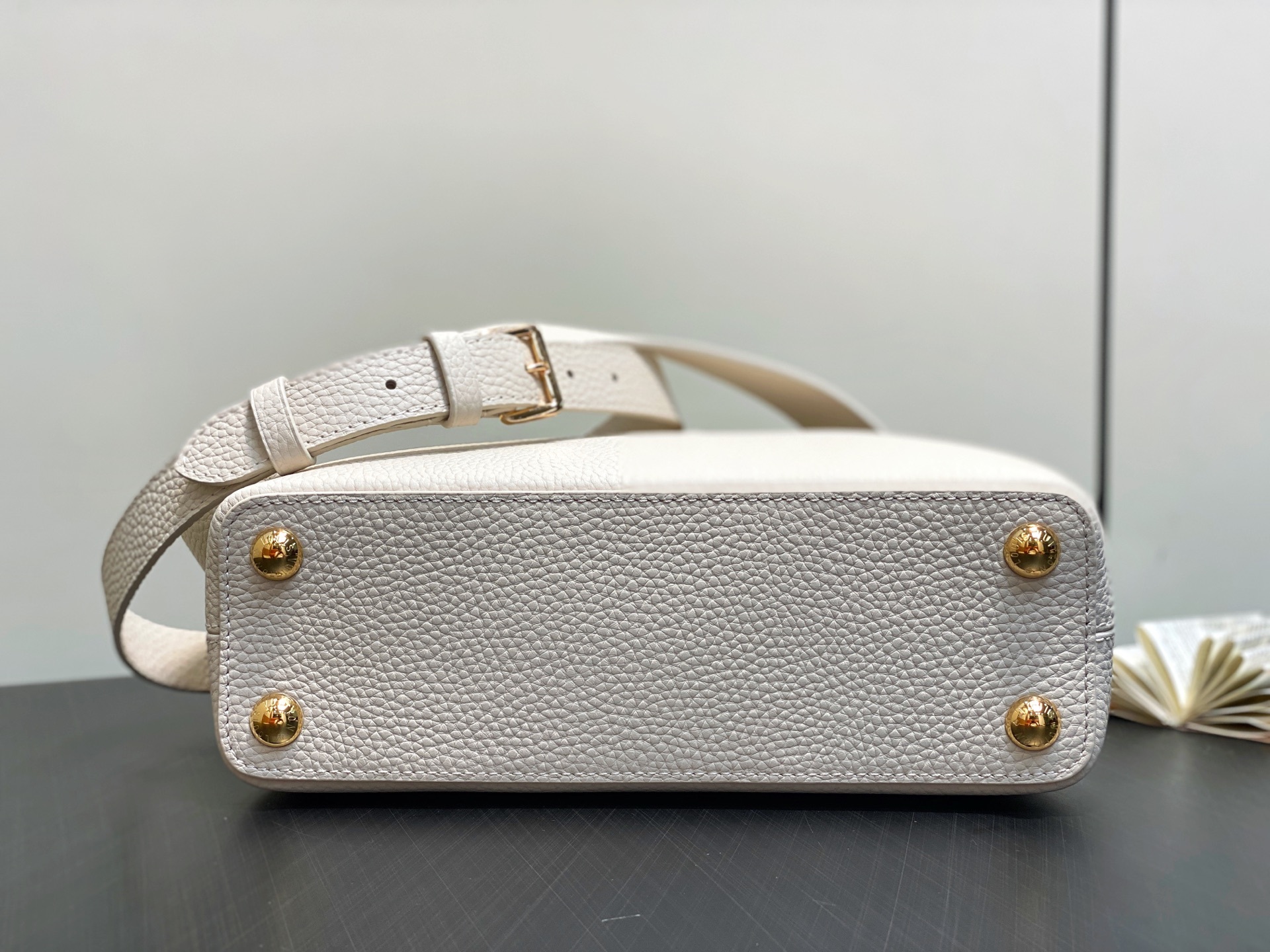 【顶级原单】M24545米白 全皮cap那英款系列 CAPUCINES BB手袋 M24727 Capu