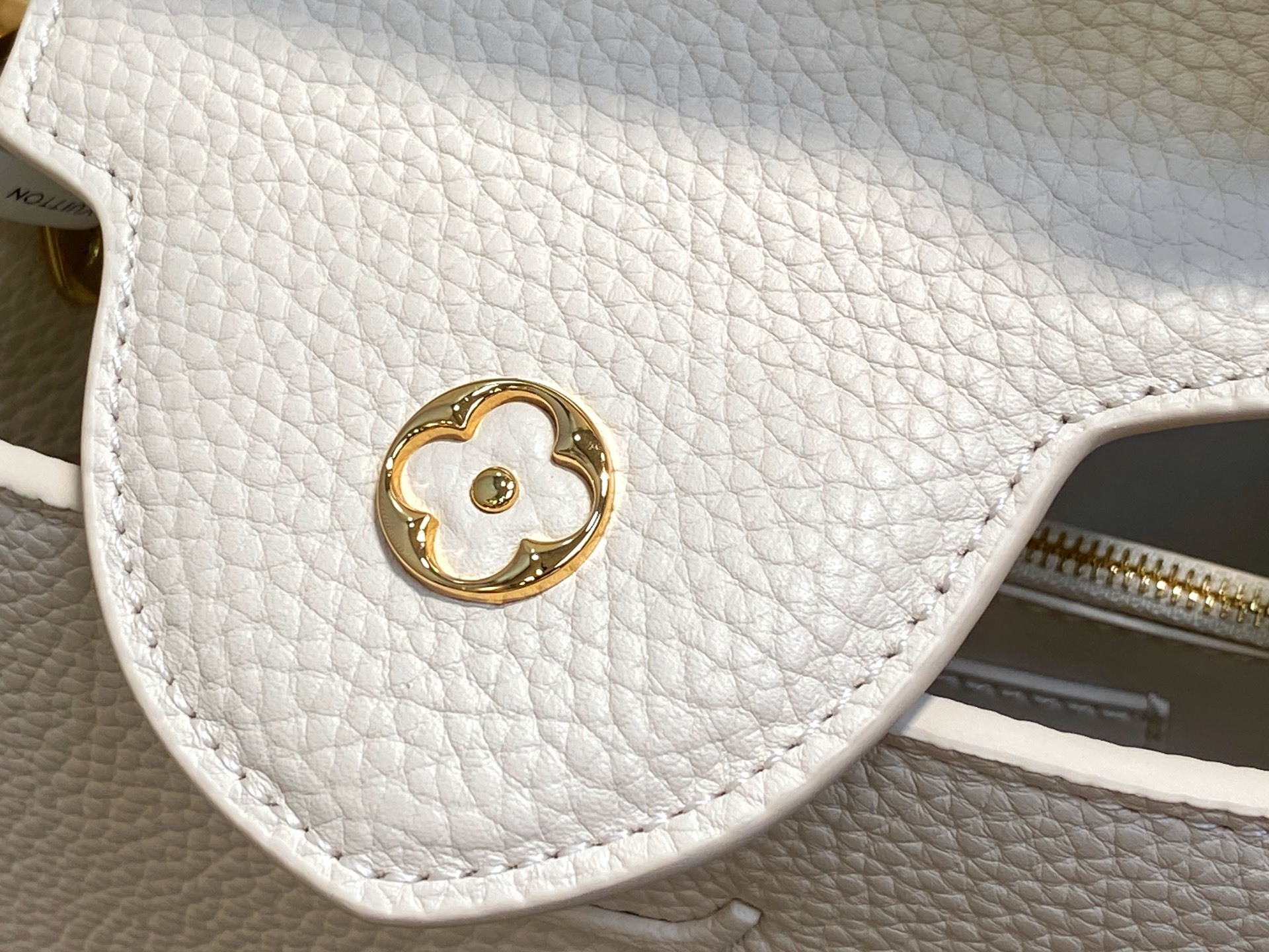 【顶级原单】M24545米白 全皮cap那英款系列 CAPUCINES BB手袋 M24727 Capu