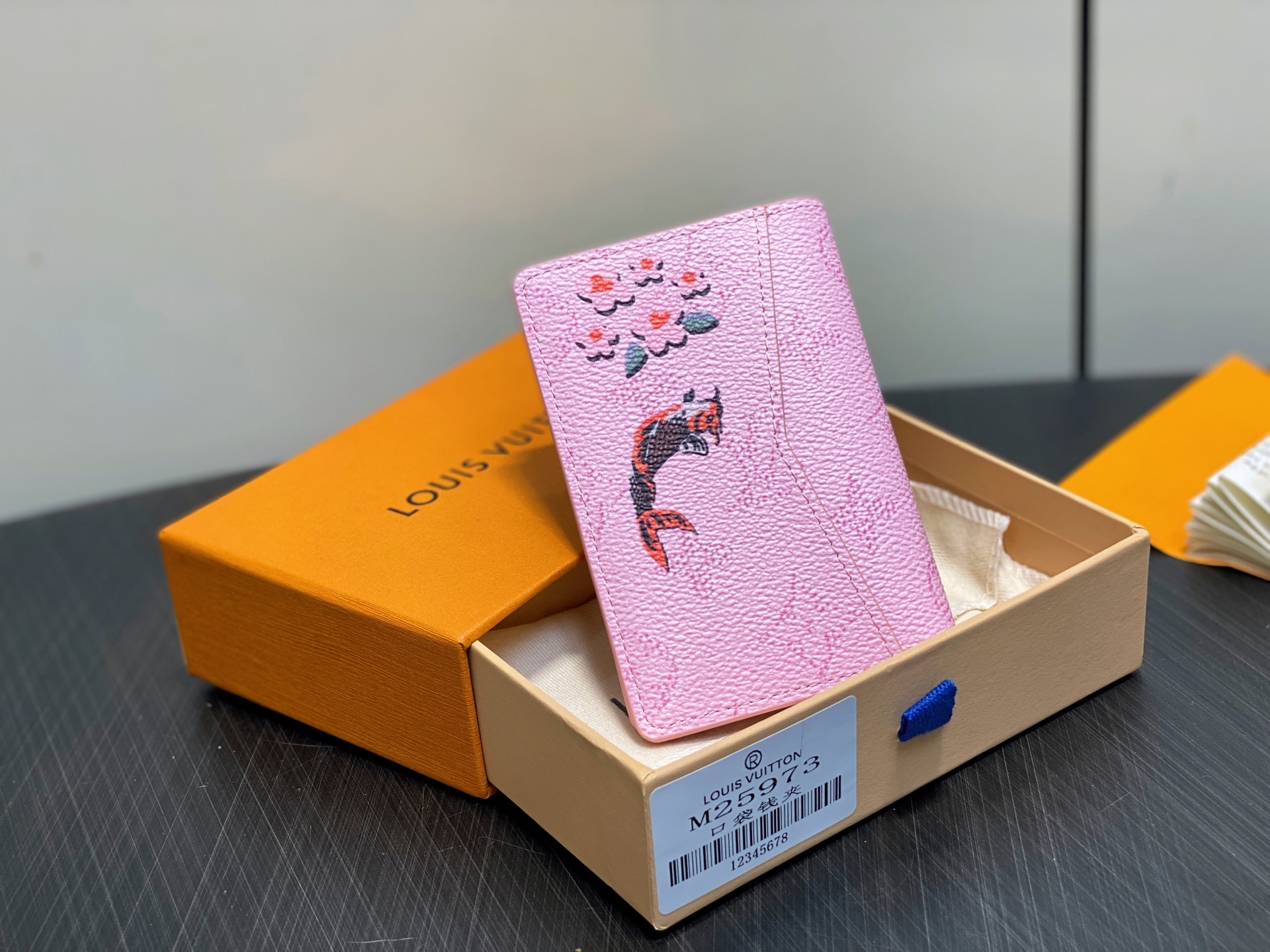 【顶级原单】M25973粉色 印花卡包钱包 EARLY ACCESS Lv nigo联名 Pocket