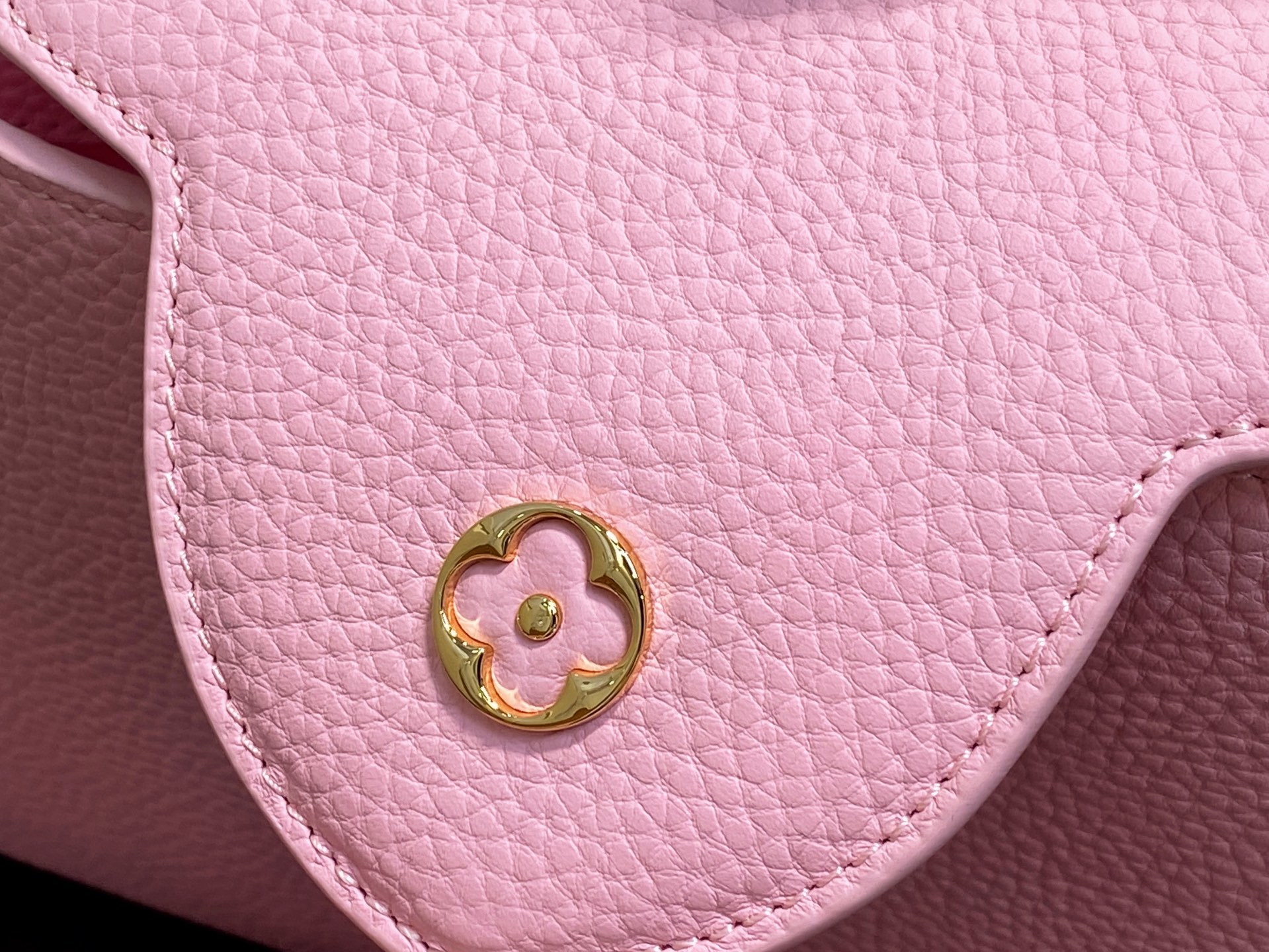 【顶级原单】M24545茉莉粉 全皮cap那英款系列 CAPUCINES 中号手袋 Capucines