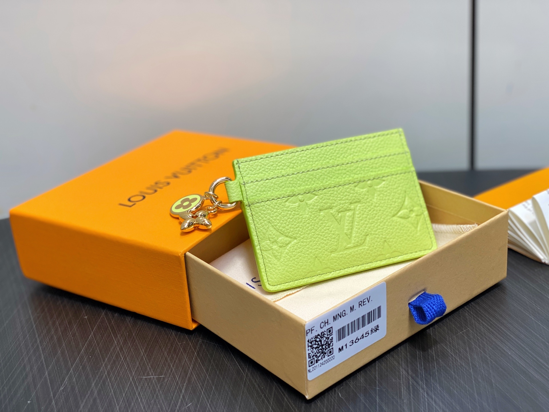【顶级原单】M13645绿色 全皮卡包钱包 LV Charms 名片夹 M13647粉色 M13645绿