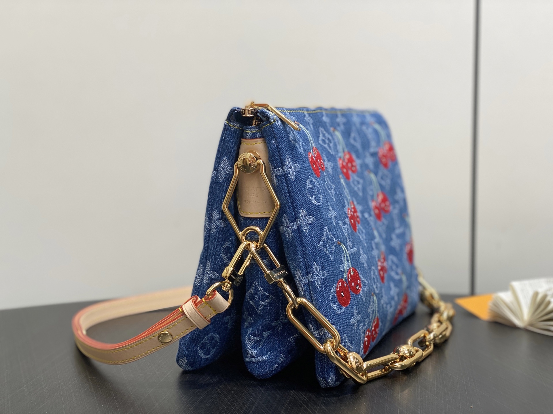 【顶级原单】M14978蓝色丹宁牛仔 刺绣樱桃链条包 LV x TM COUSSIN 小号手袋 牛仔/樱