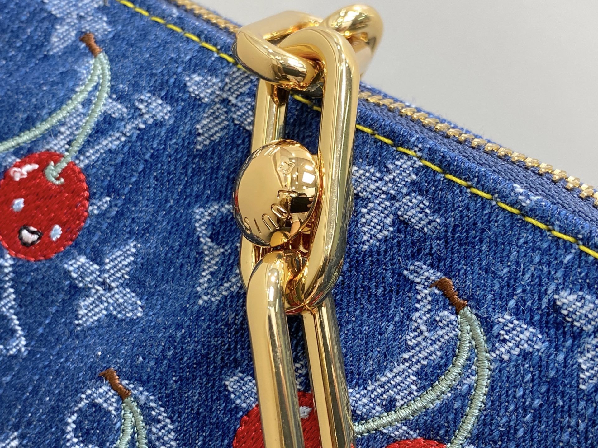 【顶级原单】M14978蓝色丹宁牛仔 刺绣樱桃链条包 LV x TM COUSSIN 小号手袋 牛仔/樱