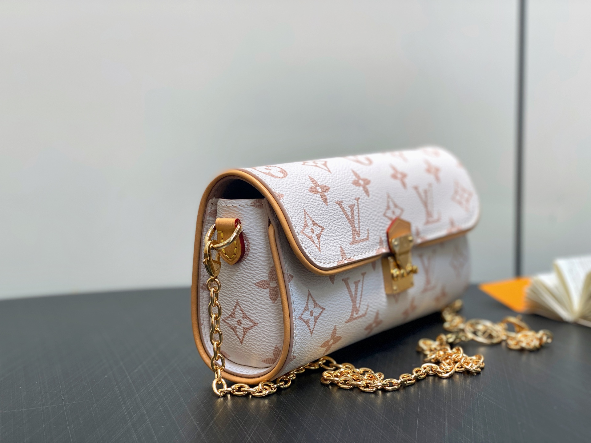 【顶级原单】M26583白花 链条包 Pochette Camille 手袋 本款 Pochette C
