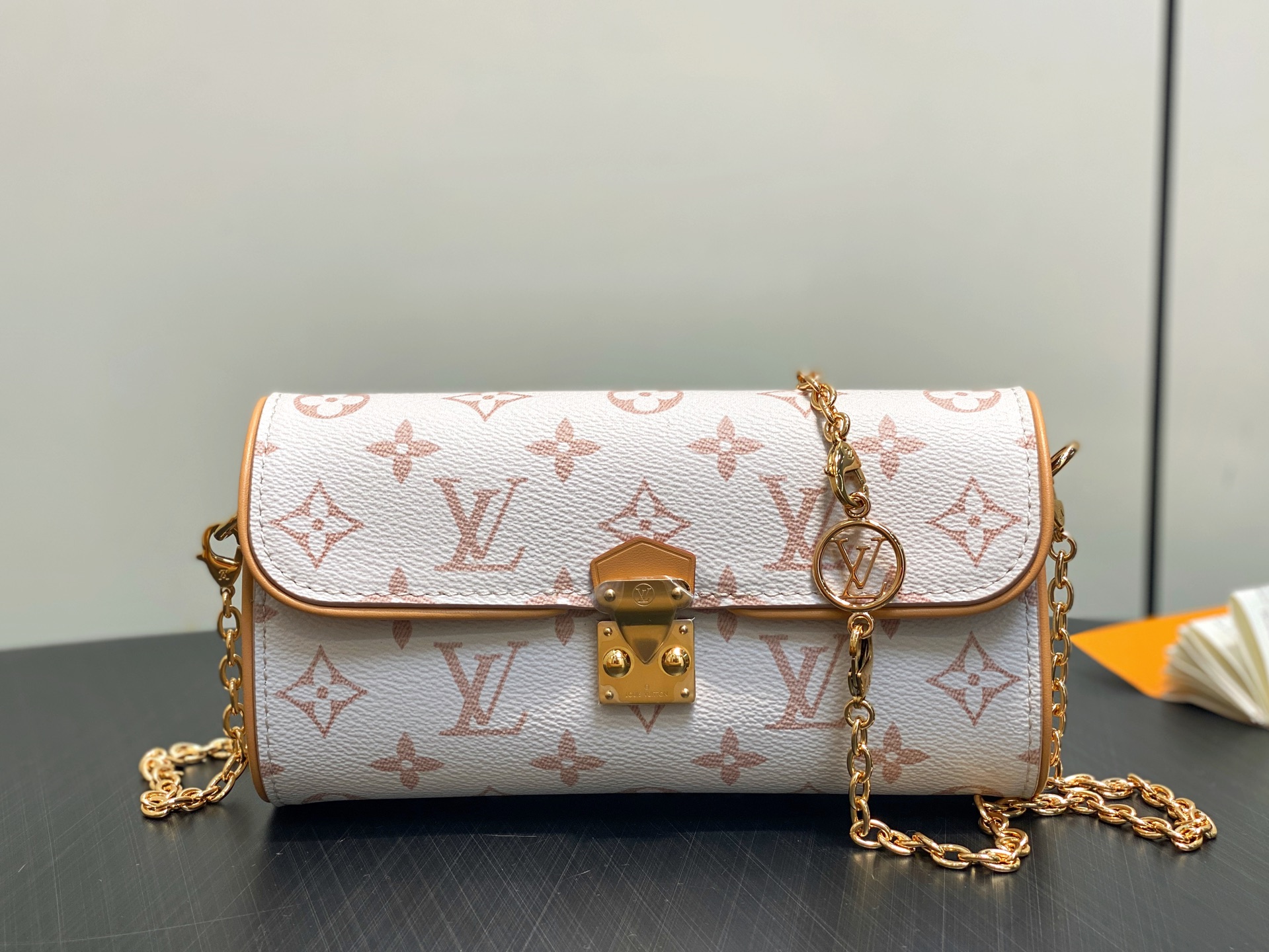 【顶级原单】M26583白花 链条包 Pochette Camille 手袋 本款 Pochette C