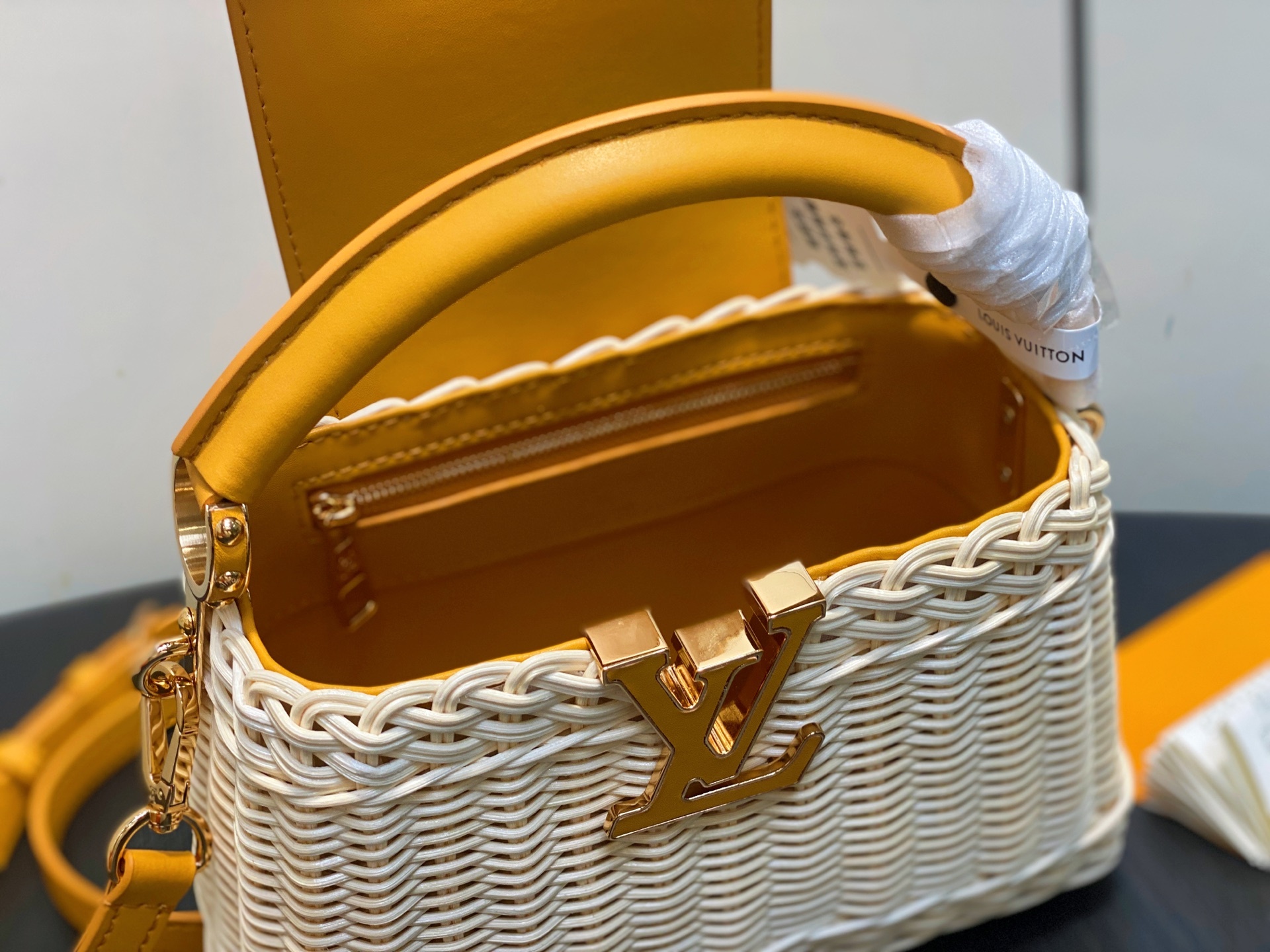 【顶级原单】M11617黄色编织 全皮cap那英款 CAPUCINES 迷你手袋 m11617 棕色 m