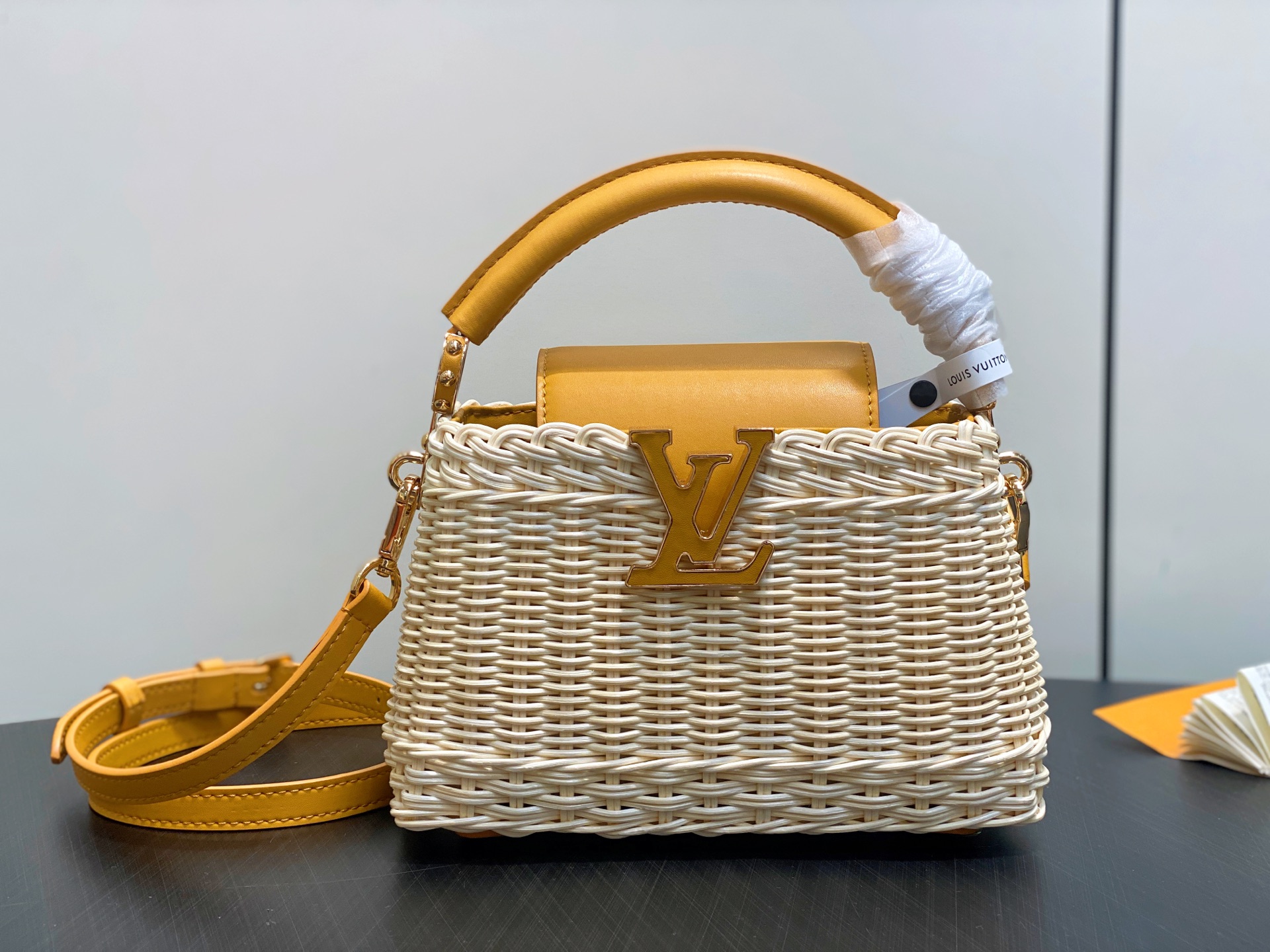 【顶级原单】M11617黄色编织 全皮cap那英款 CAPUCINES 迷你手袋 m11617 棕色 m