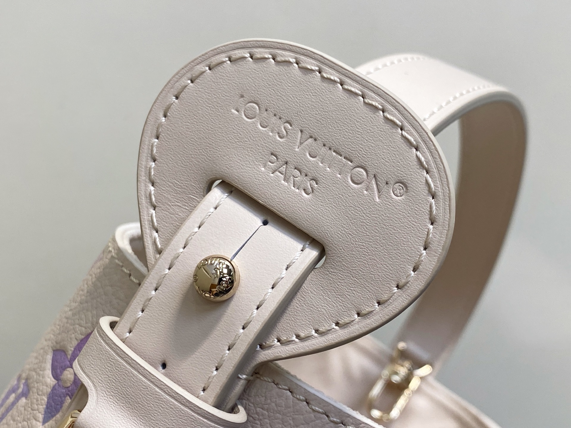 【顶级原单】M25673米白色渐变 全皮水桶包 All In BB 水桶手袋 出自 Dream 系列,令