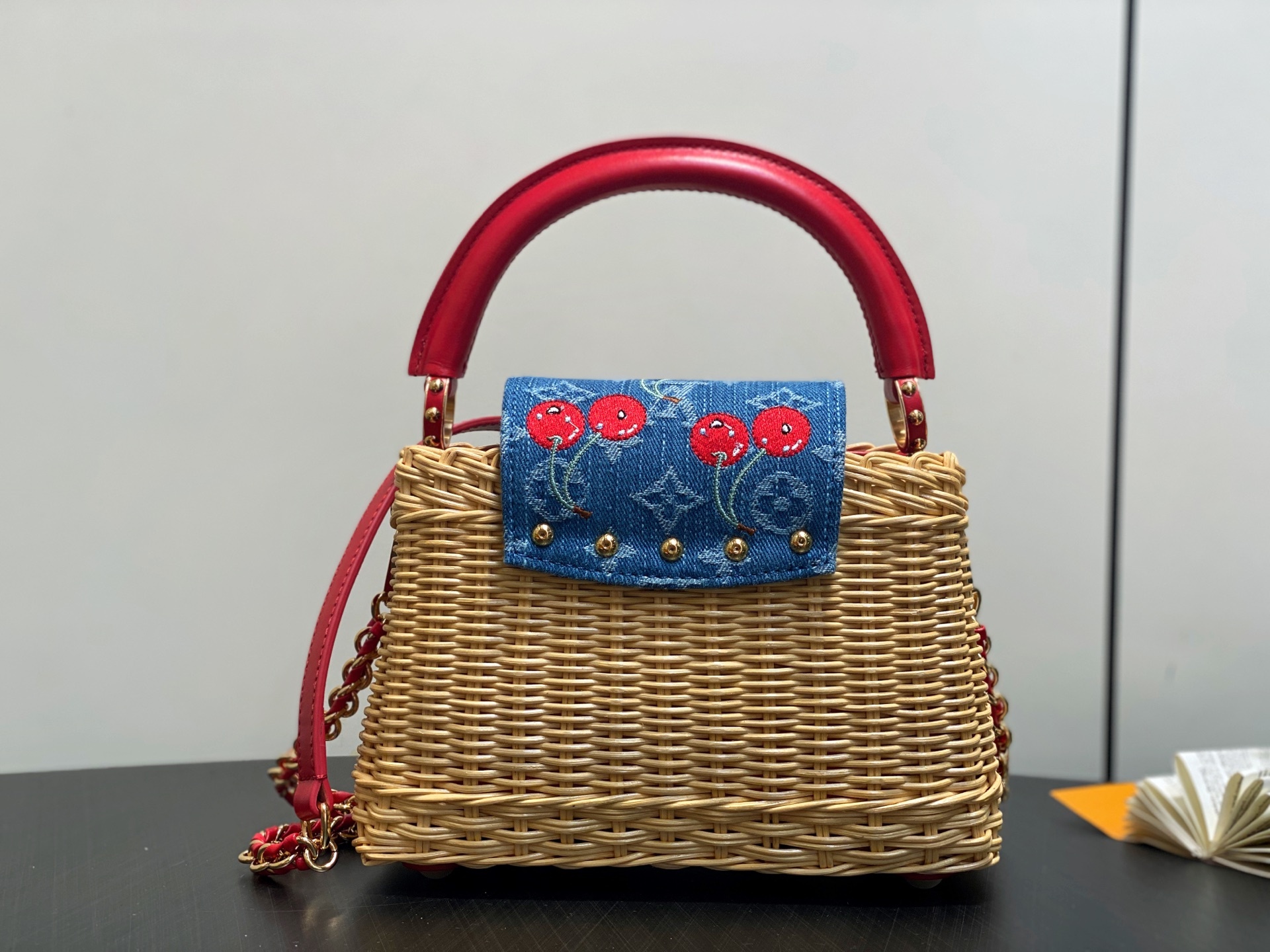 【顶级原单】M14295蓝色丹宁牛仔 刺绣樱桃cap那英款 Capucines 迷你手袋邂逅路易威登 x