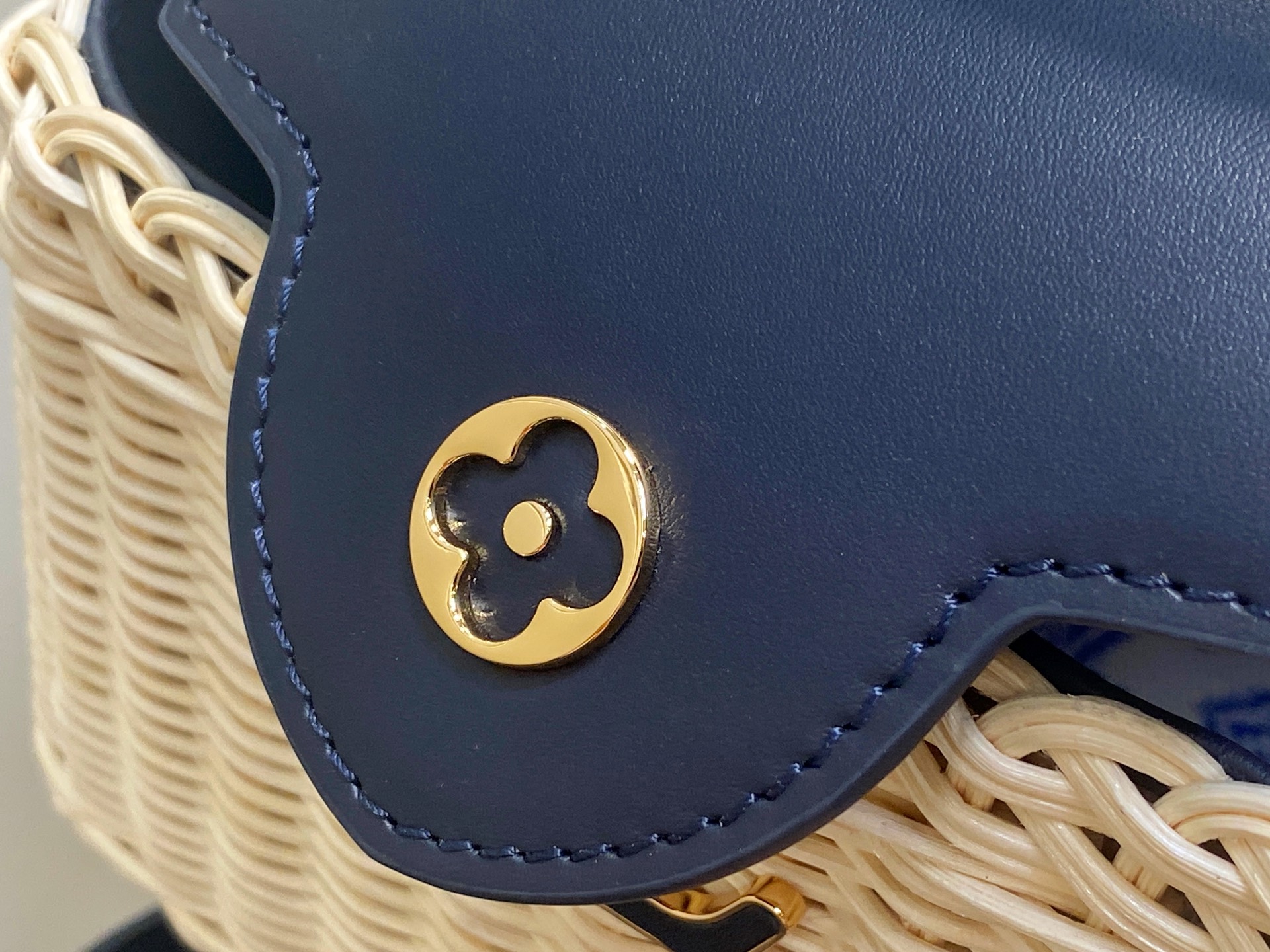 【顶级原单】M14366深色/编织 全皮cap那英款 CAPUCINES BB 手袋 M14366深蓝