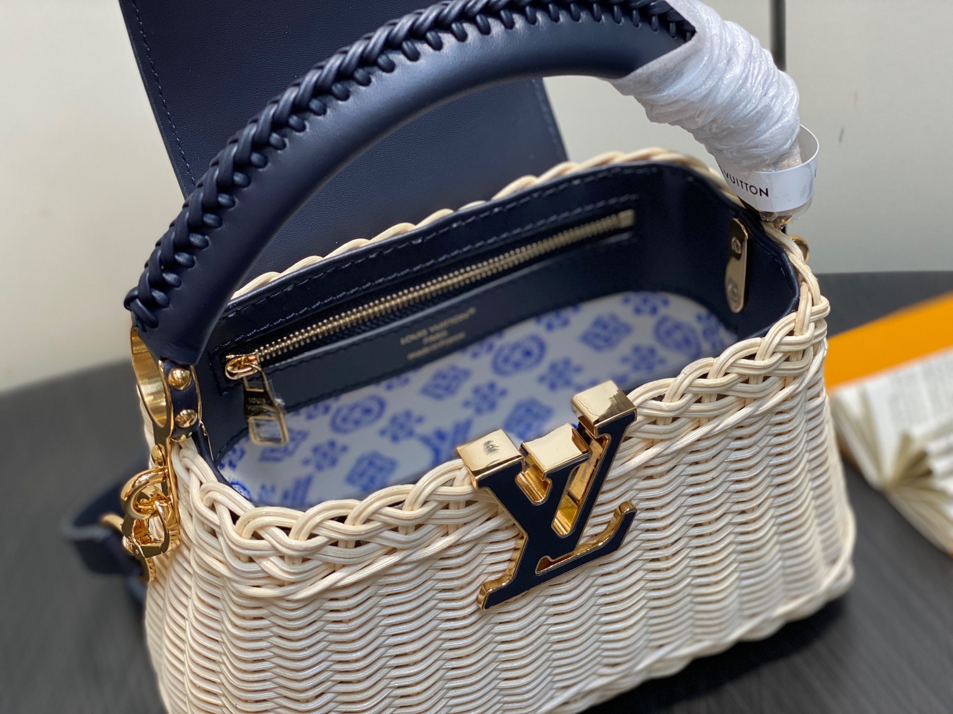 【顶级原单】M14366深色/编织 全皮cap那英款 CAPUCINES BB 手袋 M14366深蓝