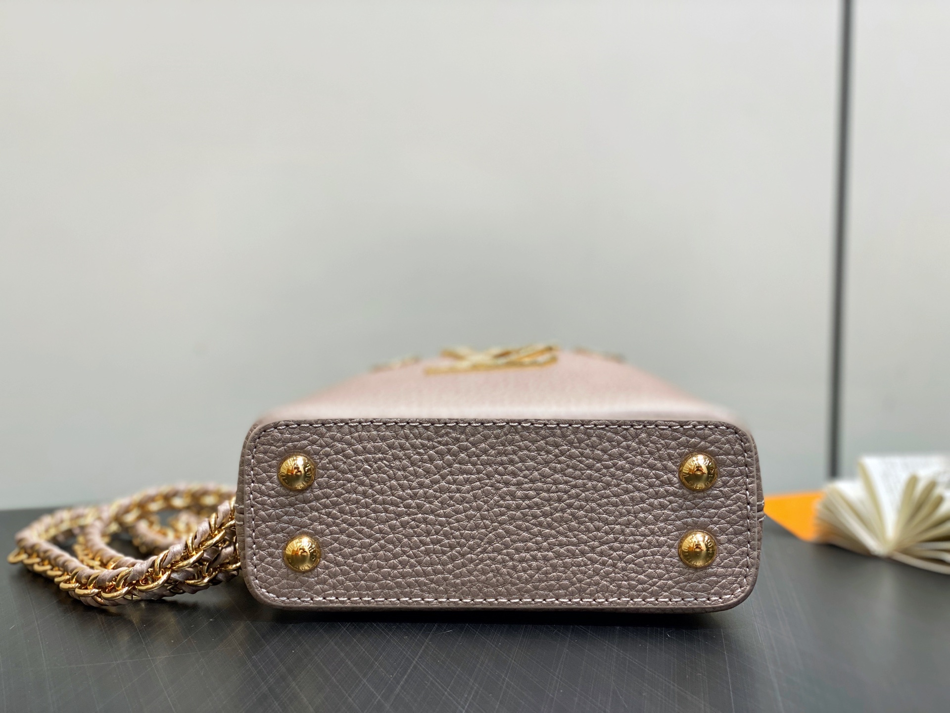 【顶级原单】M48865珠光拼金钻花冠 全皮cap那英款 超迷你 Capucines nano手袋 法国