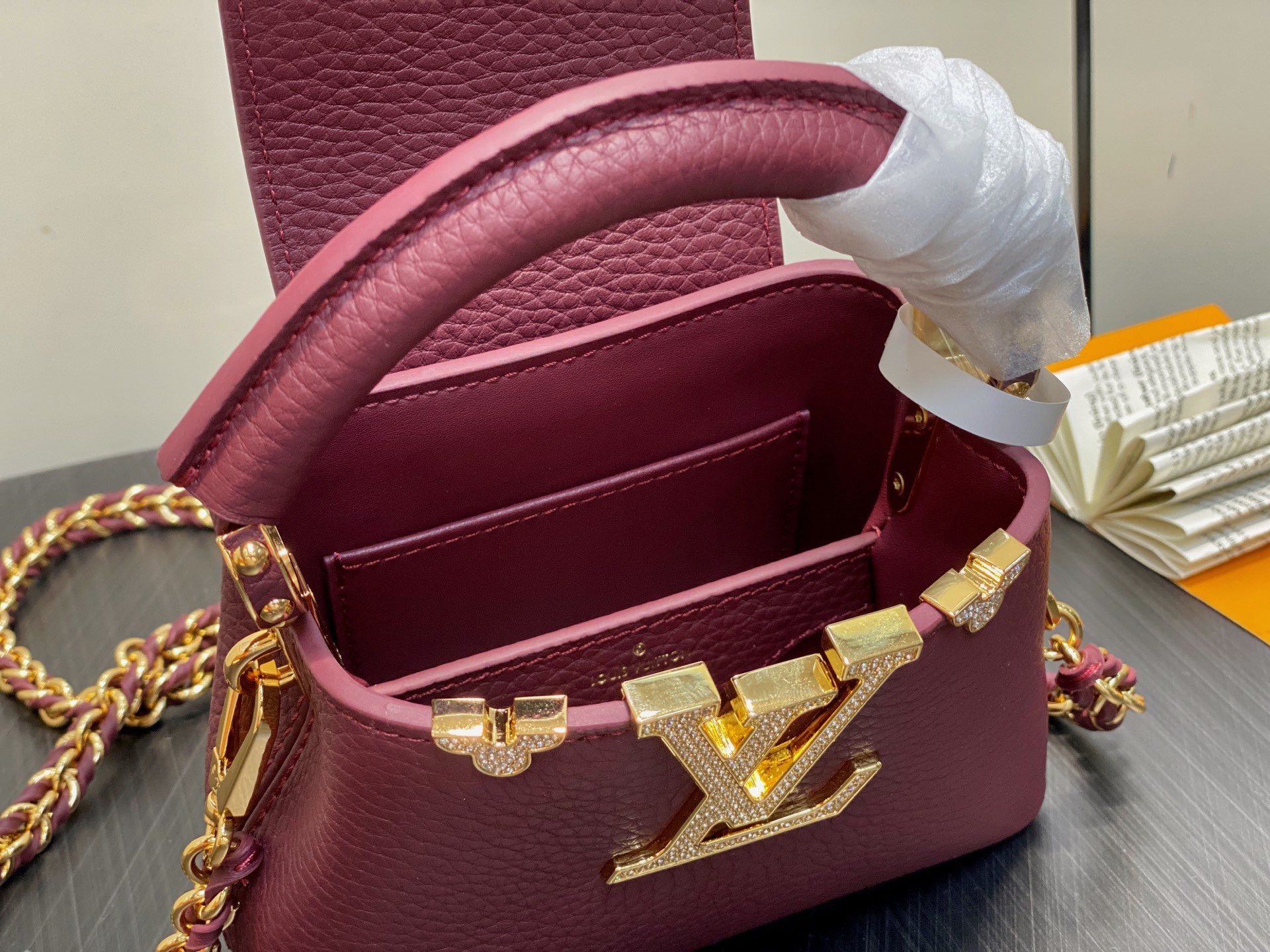 【顶级原单】M48865酒红拼金钻花冠 全皮cap那英款 超迷你 Capucines nano手袋 法国