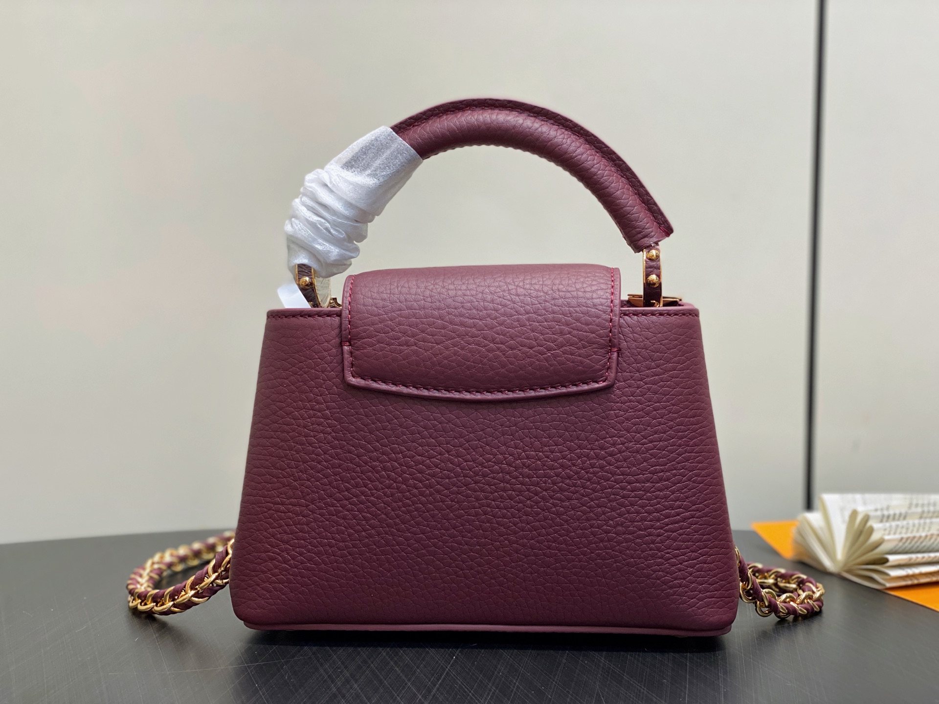 【顶级原单】M48865酒红拼金钻花冠 全皮cap那英款 Capucines 迷你手袋 法国进口小牛皮,