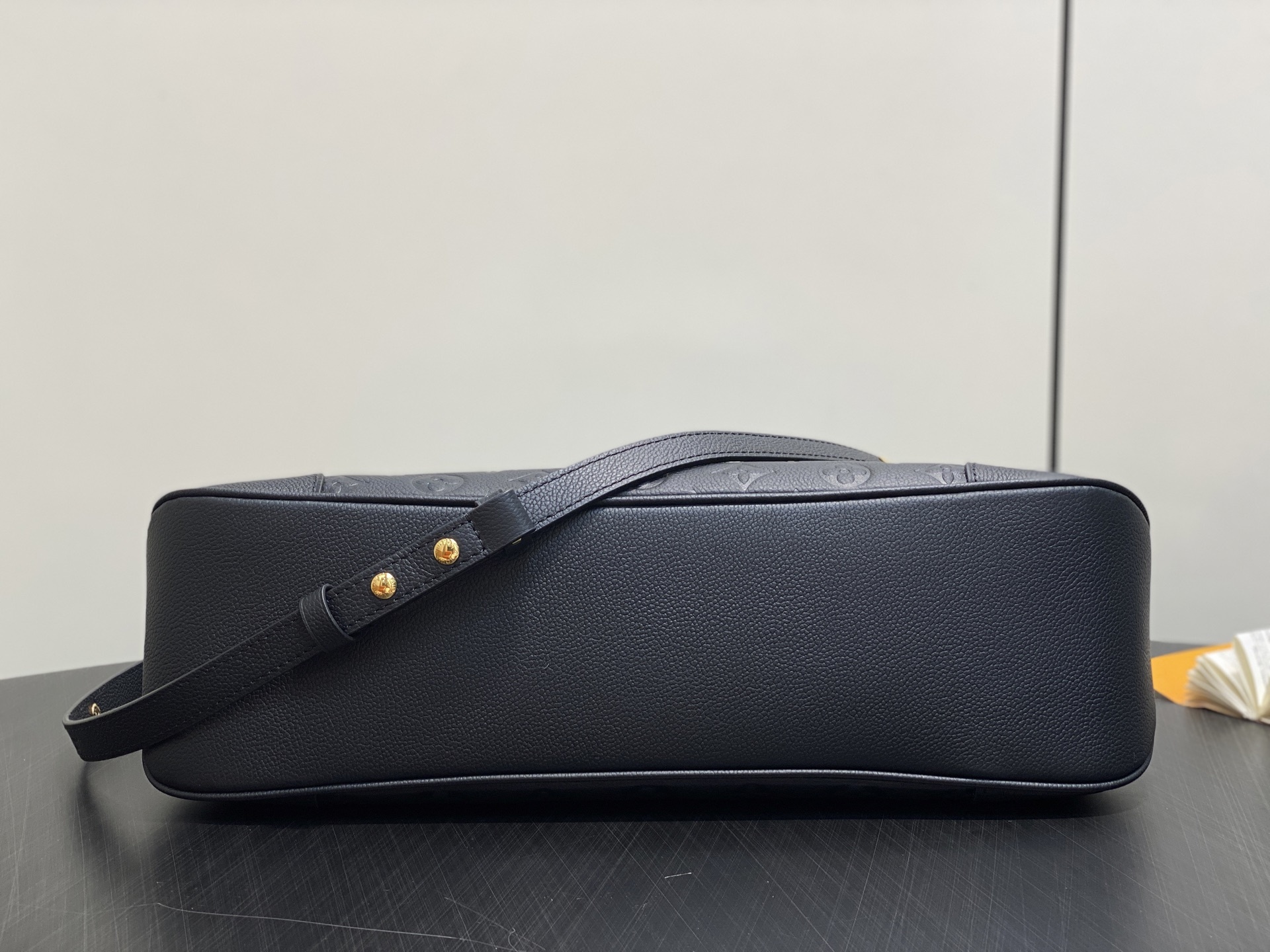 【顶级原单】M13706黑色 全皮压花链条牛角包 KOREA PRE-LAUNCH 大号手袋 M1370