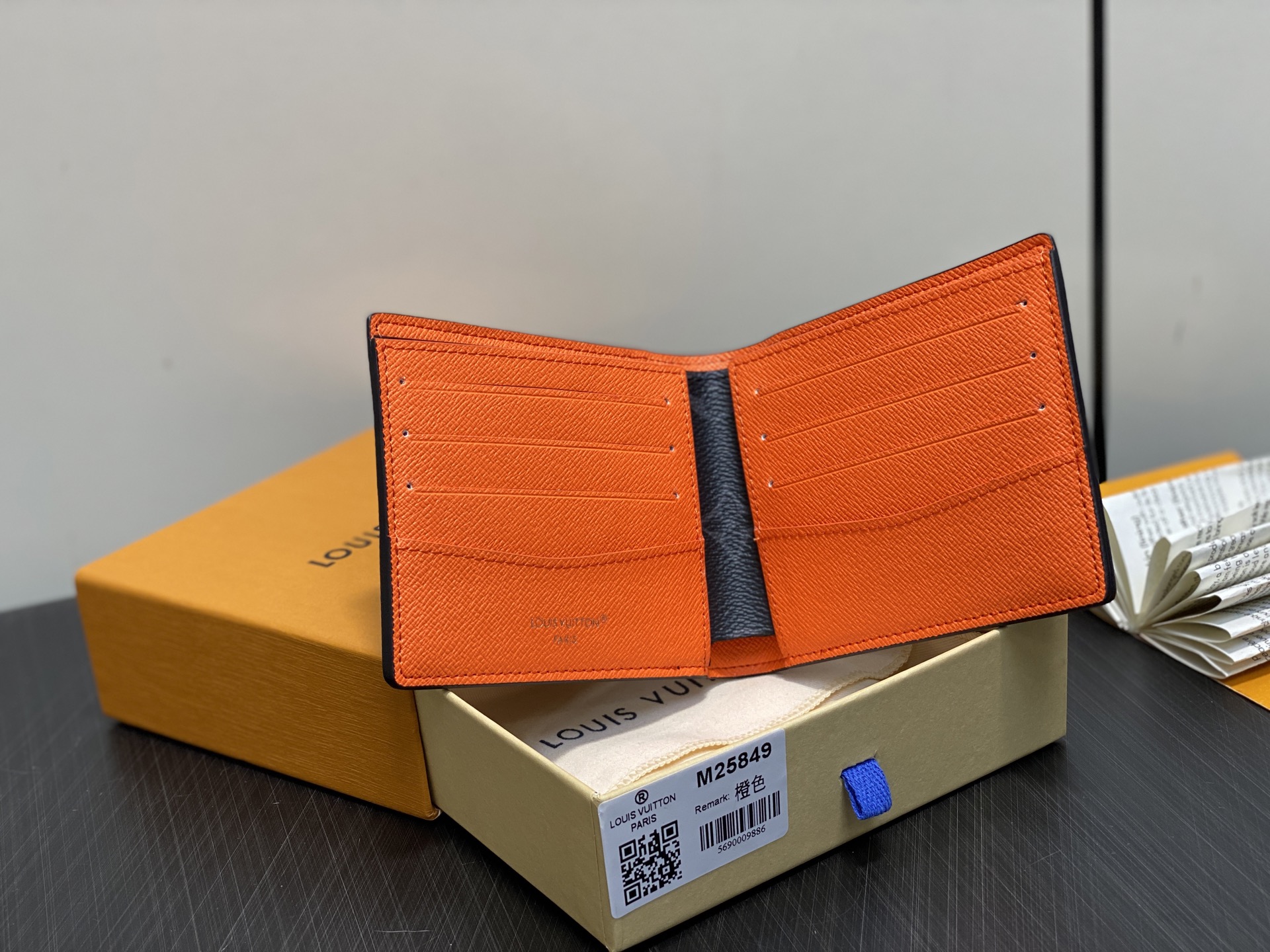 【顶级原单】M25849黑花/橙色 短款西装夹钱包 MULTIPLE 钱夹 新款男士短夹 本款 Mult