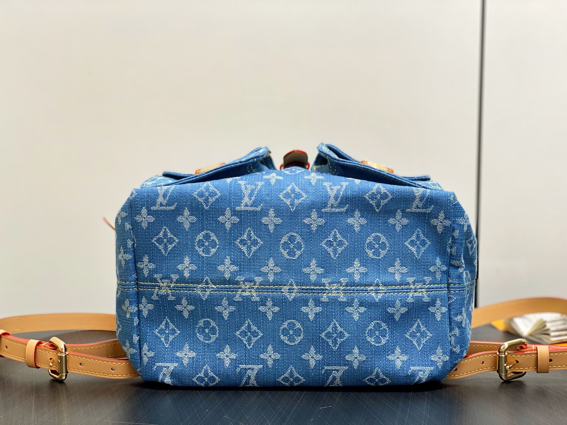 【顶级原单】M95056蓝色 丹宁牛仔布双肩包 Lv Vintage 双肩包 M95240玫粉色 中古绝