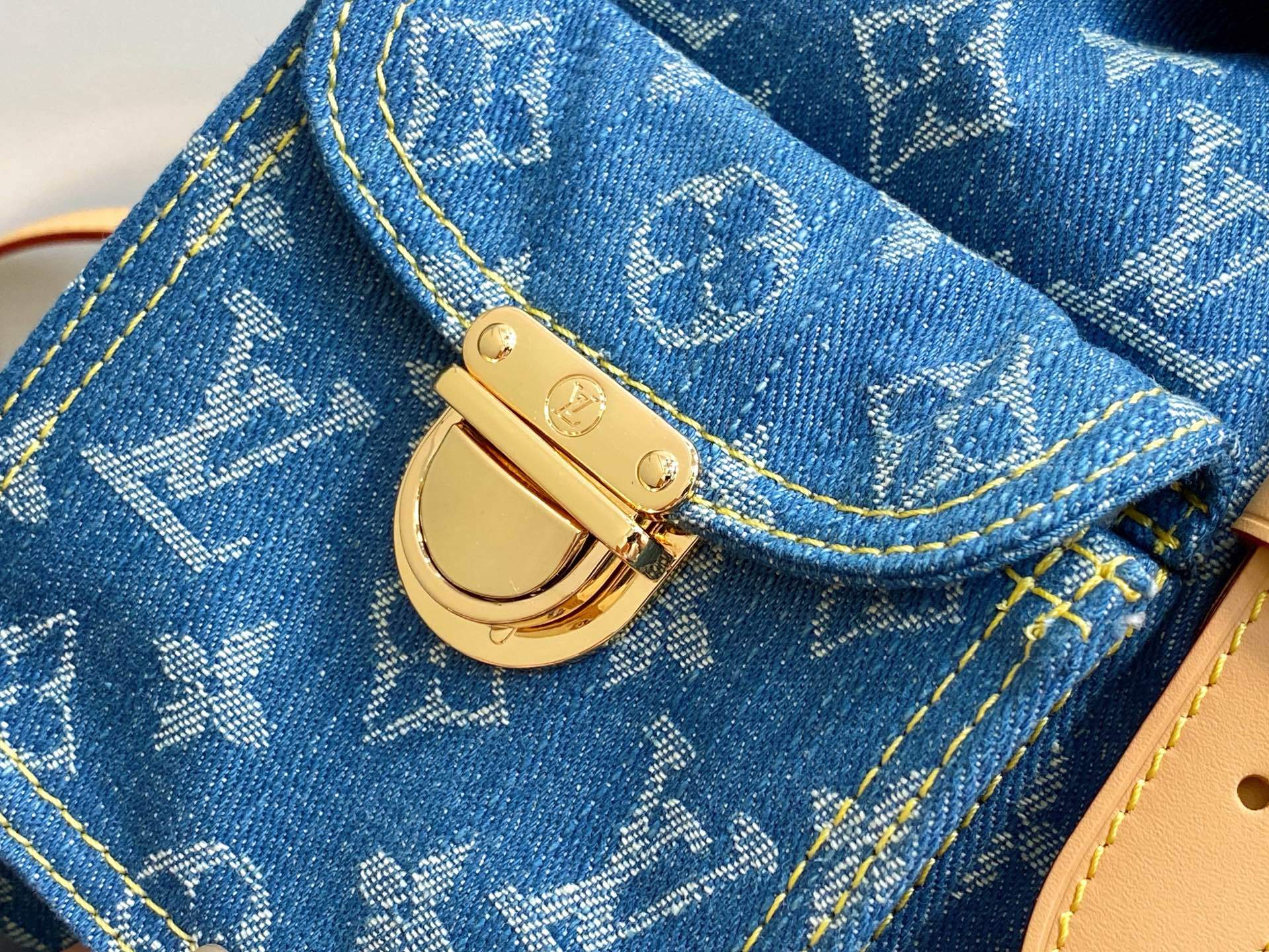 【顶级原单】M95056蓝色 丹宁牛仔布双肩包 Lv Vintage 双肩包 M95240玫粉色 中古绝