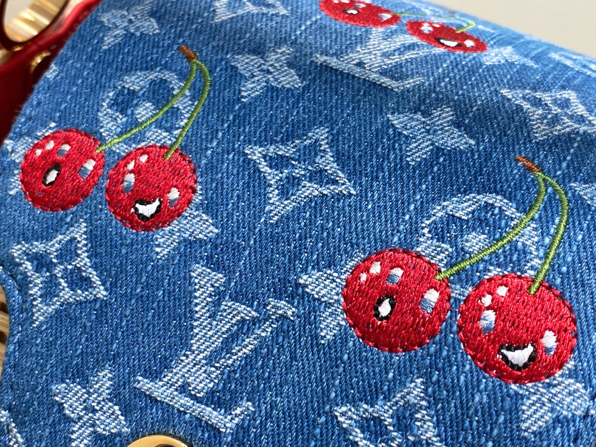 【顶级原单】M14295牛仔樱桃 编织cap那英款 LV x TM CAPUCINES BB手袋 本款