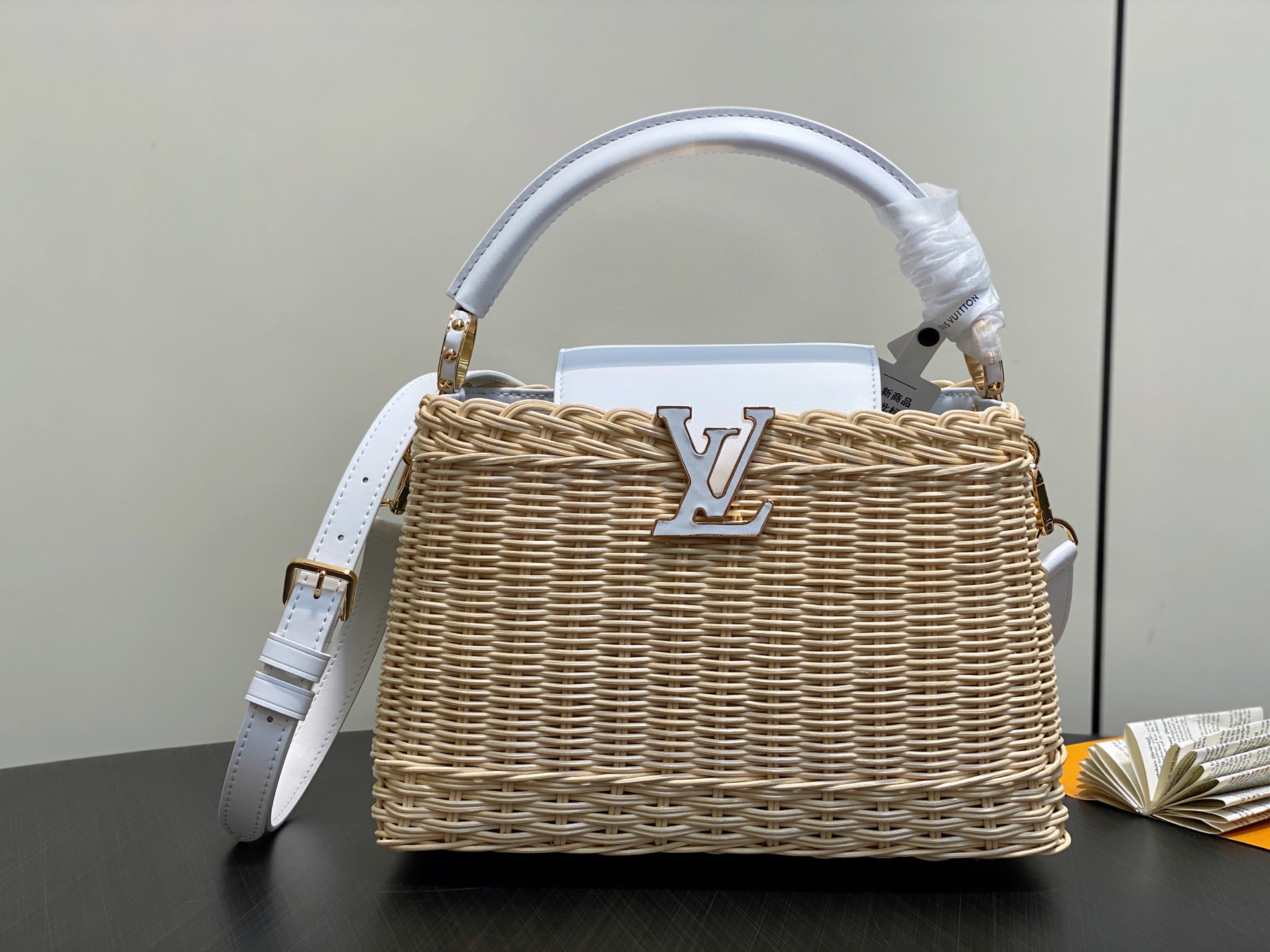 【顶级原单】M26005白色编织 全皮cap那英款 CAPUCINES BB 手袋 m11617 棕色 