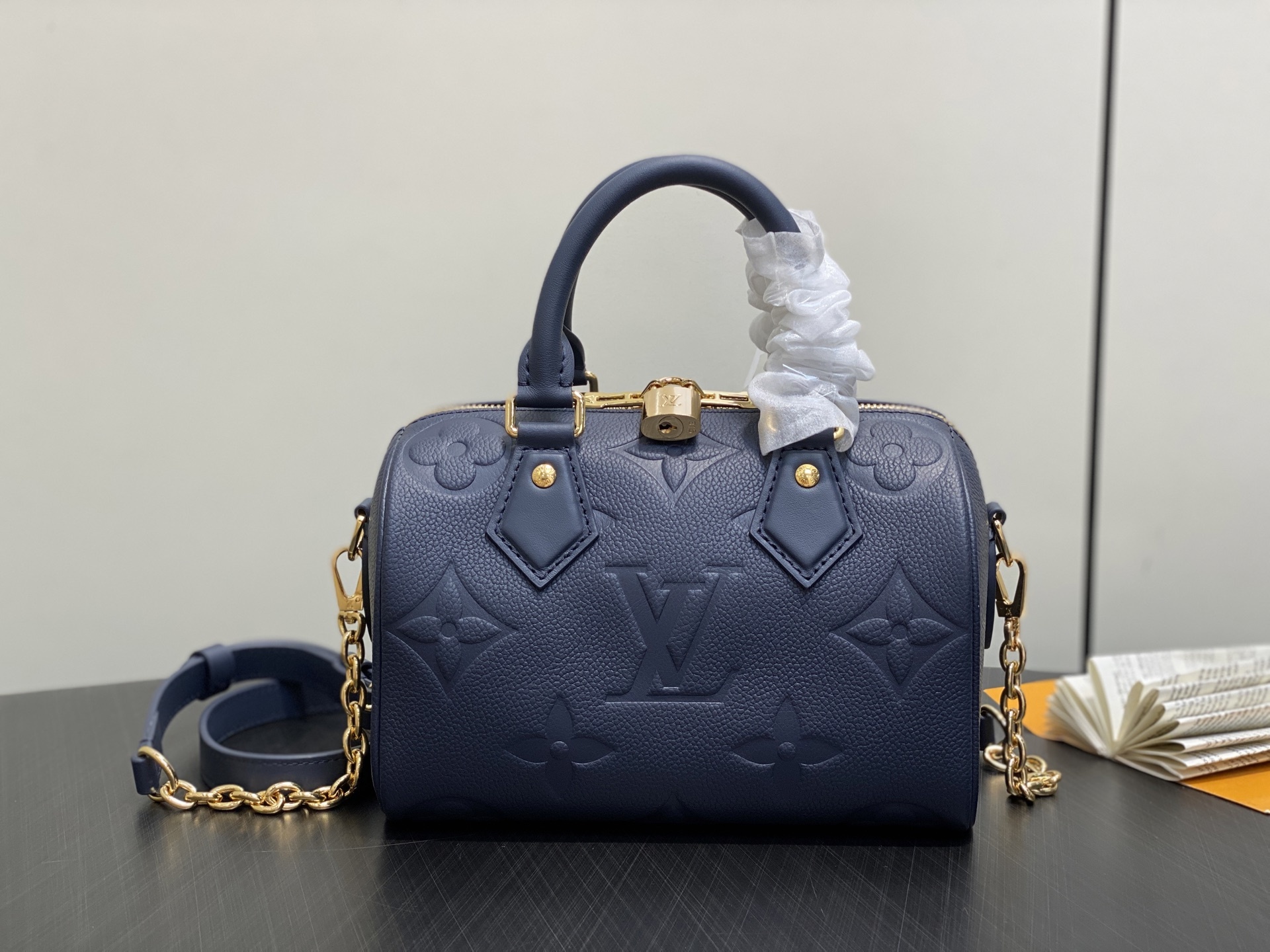 【顶级原单】M14200深蓝 M58953全皮压花speedy枕头包 SPEEDY BANDOULIÈR