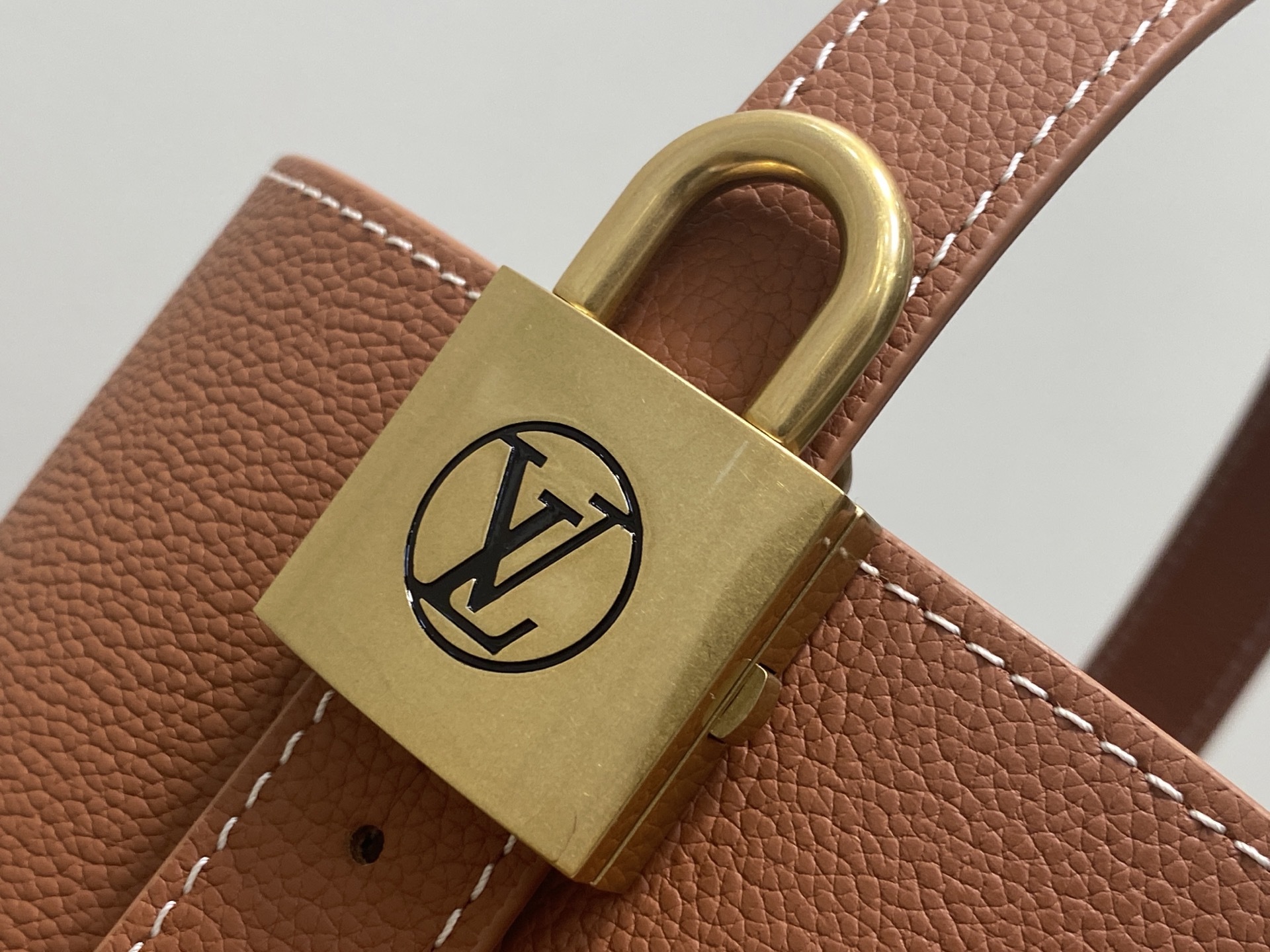 【顶级原单】M14416棕色 全皮水桶包 LOW KEY ALL IN BB 手袋 m25543 黑色