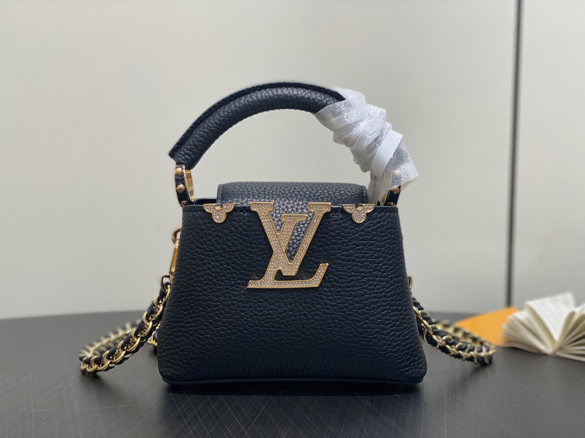 【顶级原单】M48865黑色拼金钻花冠 全皮cap那英款 超迷你 Capucines nano手袋 法国