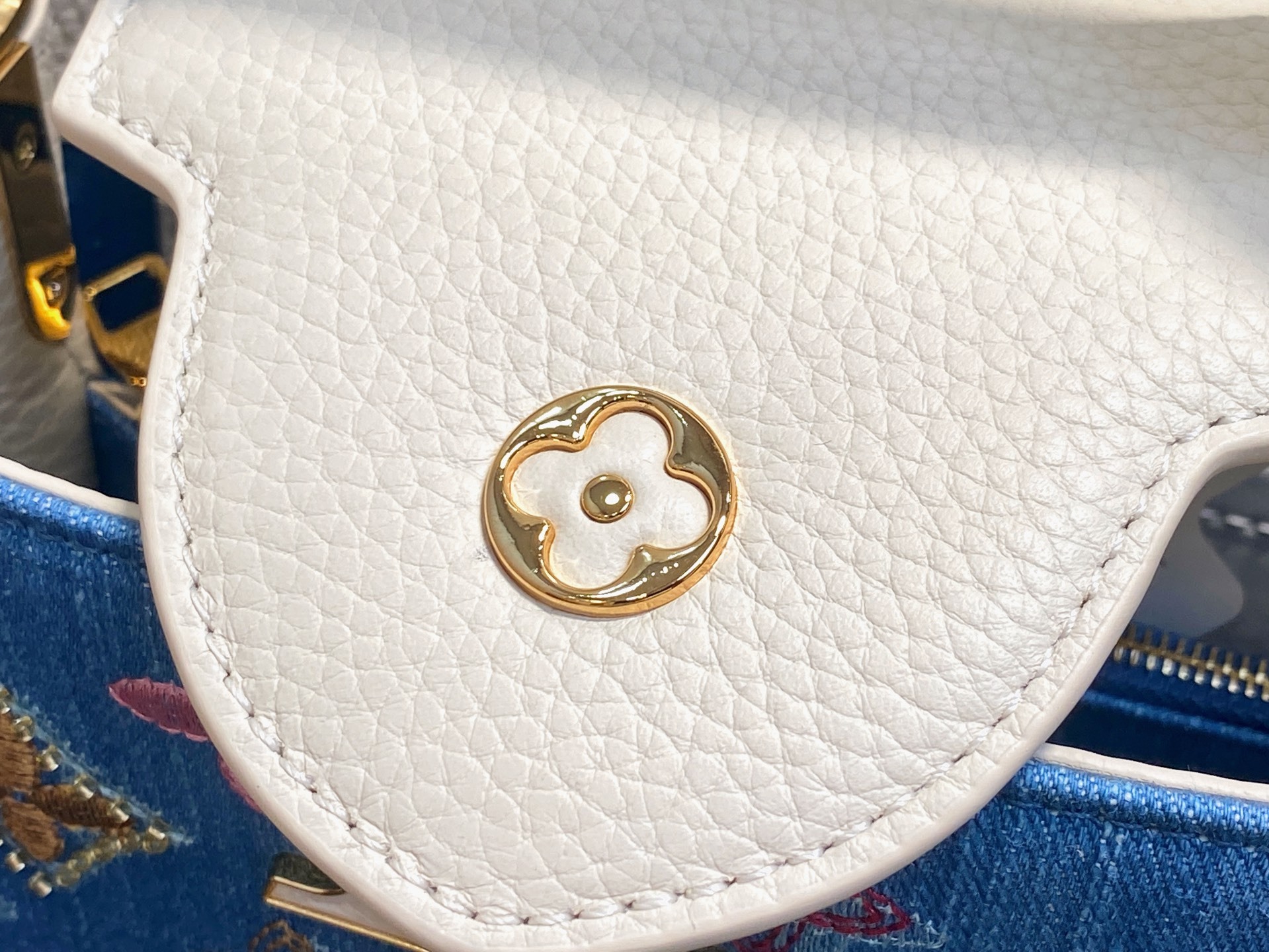 【顶级原单】M12947蓝色牛仔 全皮cap那英款 Capucines BB手袋 本款 Capucine