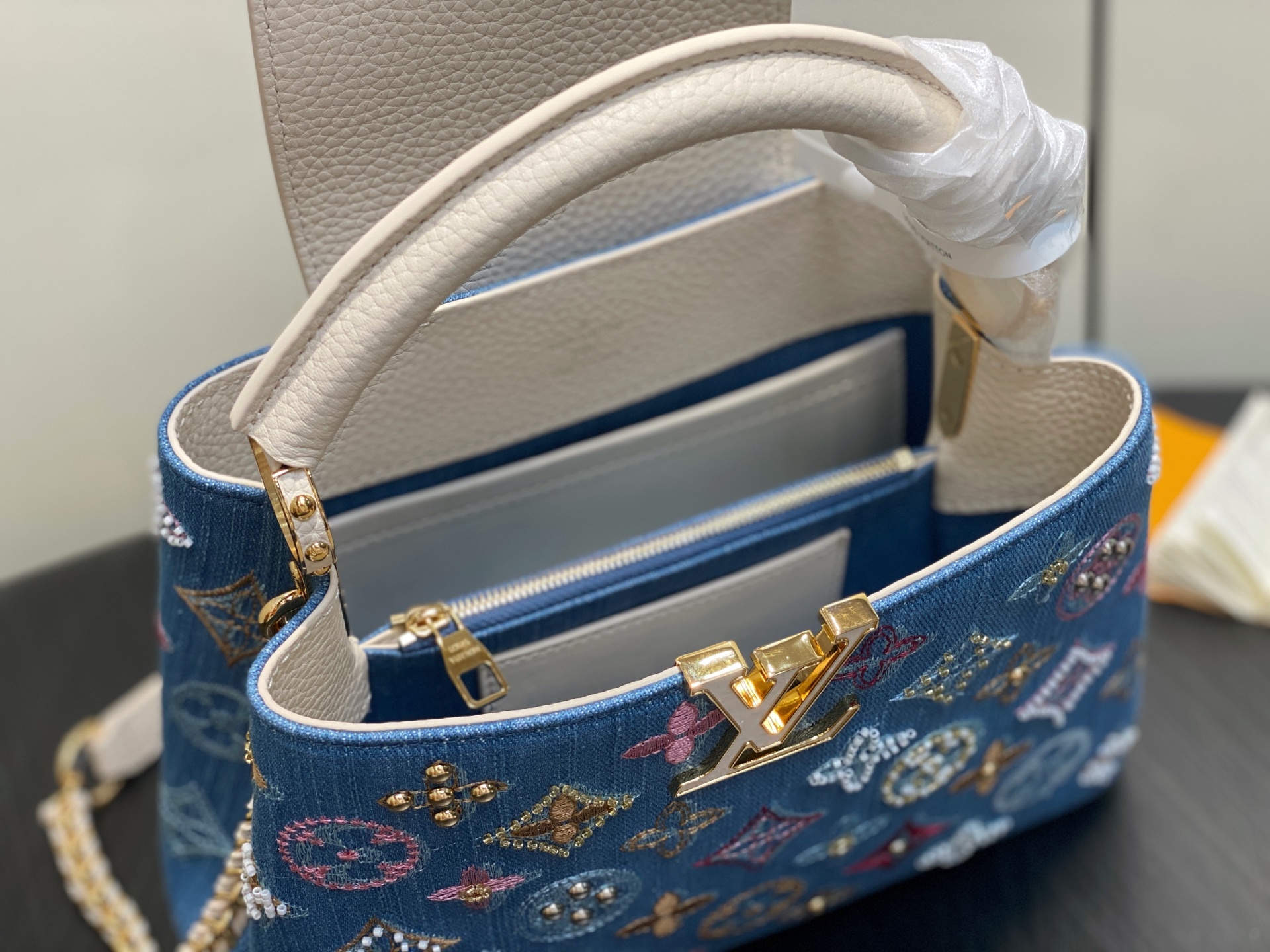 【顶级原单】M12947蓝色牛仔 全皮cap那英款 Capucines BB手袋 本款 Capucine