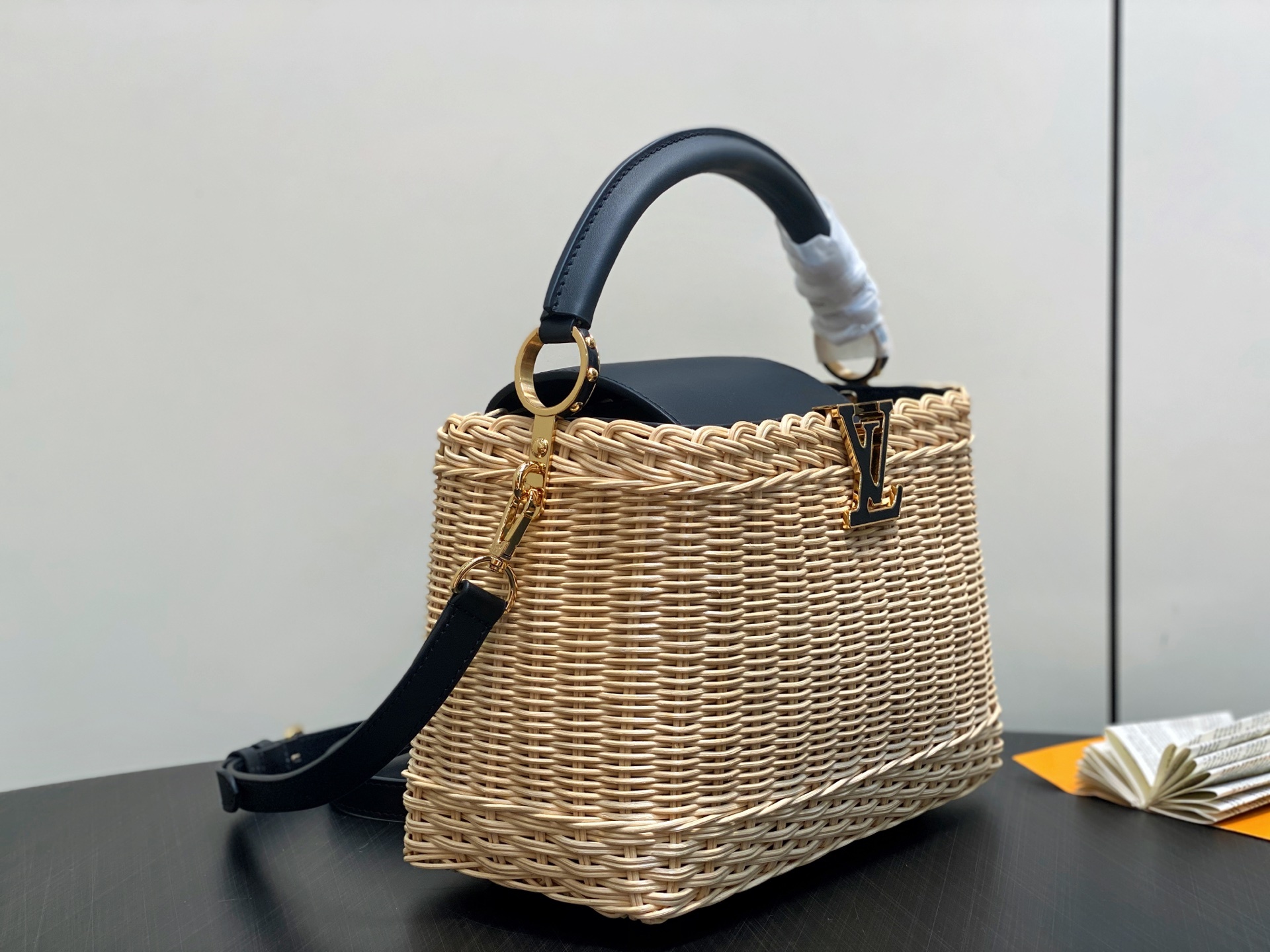 【顶级原单】M26005黑色编织 全皮cap那英款 CAPUCINES BB 手袋 m11617 棕色