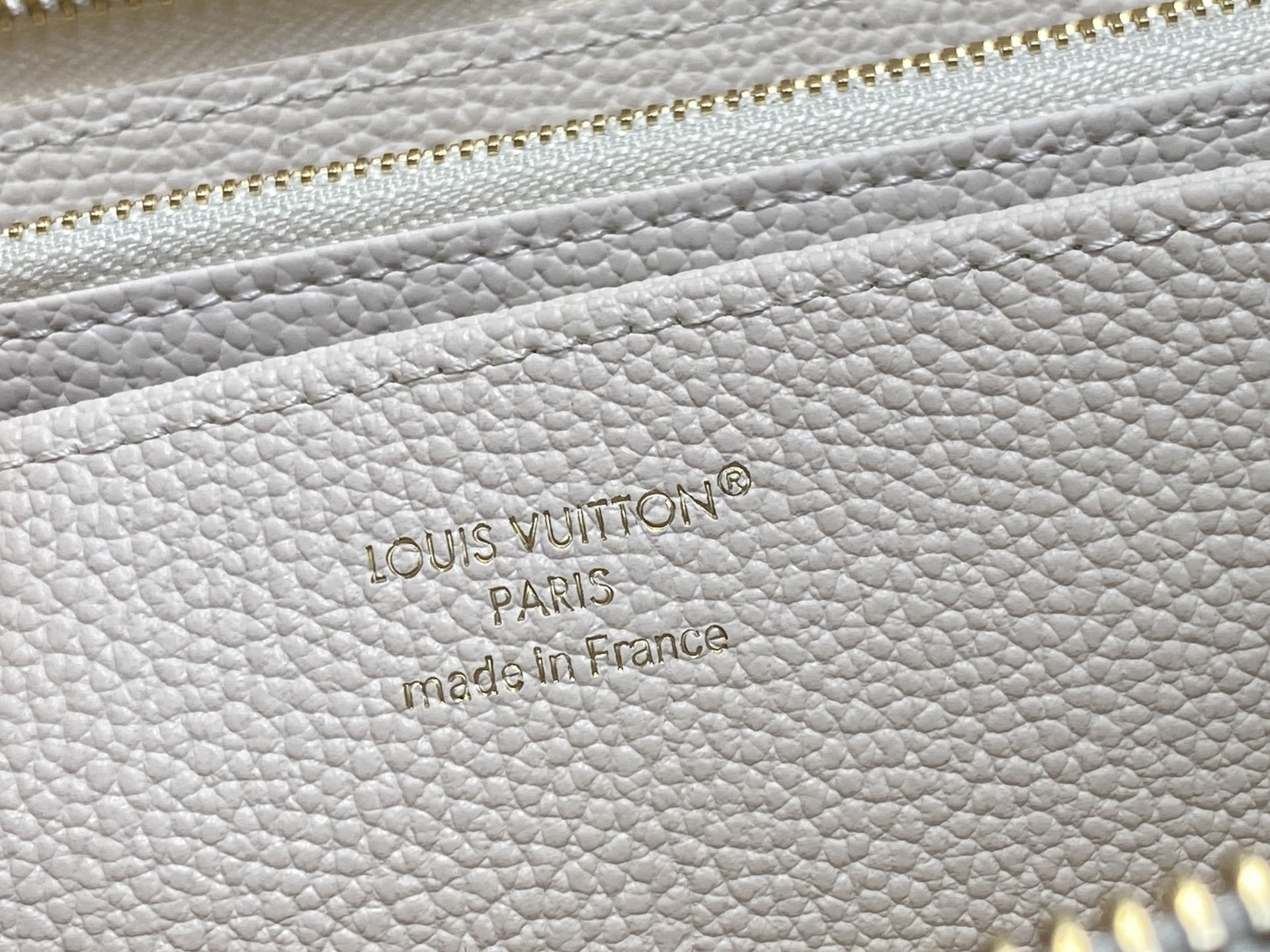 【顶级原单】M25594米白 七夕限定幻彩全皮单拉链钱包 NEW Zippy Wallet 钱包 Zip