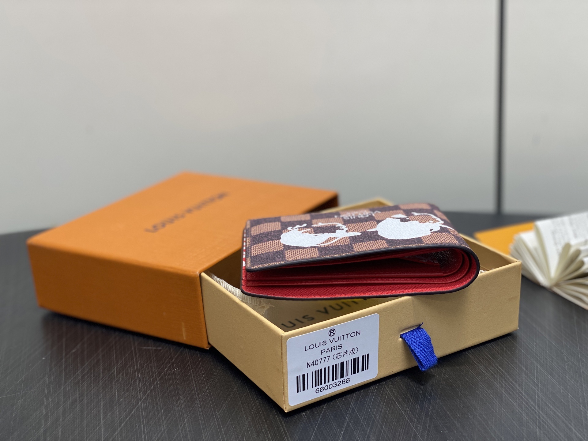 【顶级原单】N40777啡格 Lv nigo 联名款 头像丝印短款西装夹钱包 当季新款 MULTIPLE