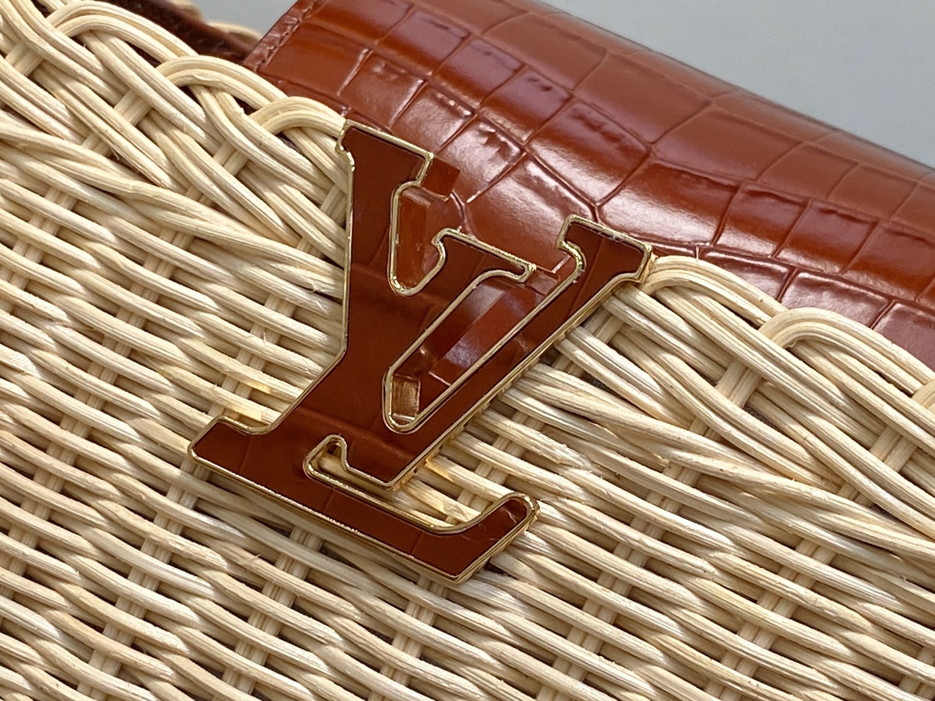 【顶级原单】M88126棕色鳄鱼纹 编织cap那英款 CAPUCINES BB 手袋 编织/ 牛皮压鳄鱼