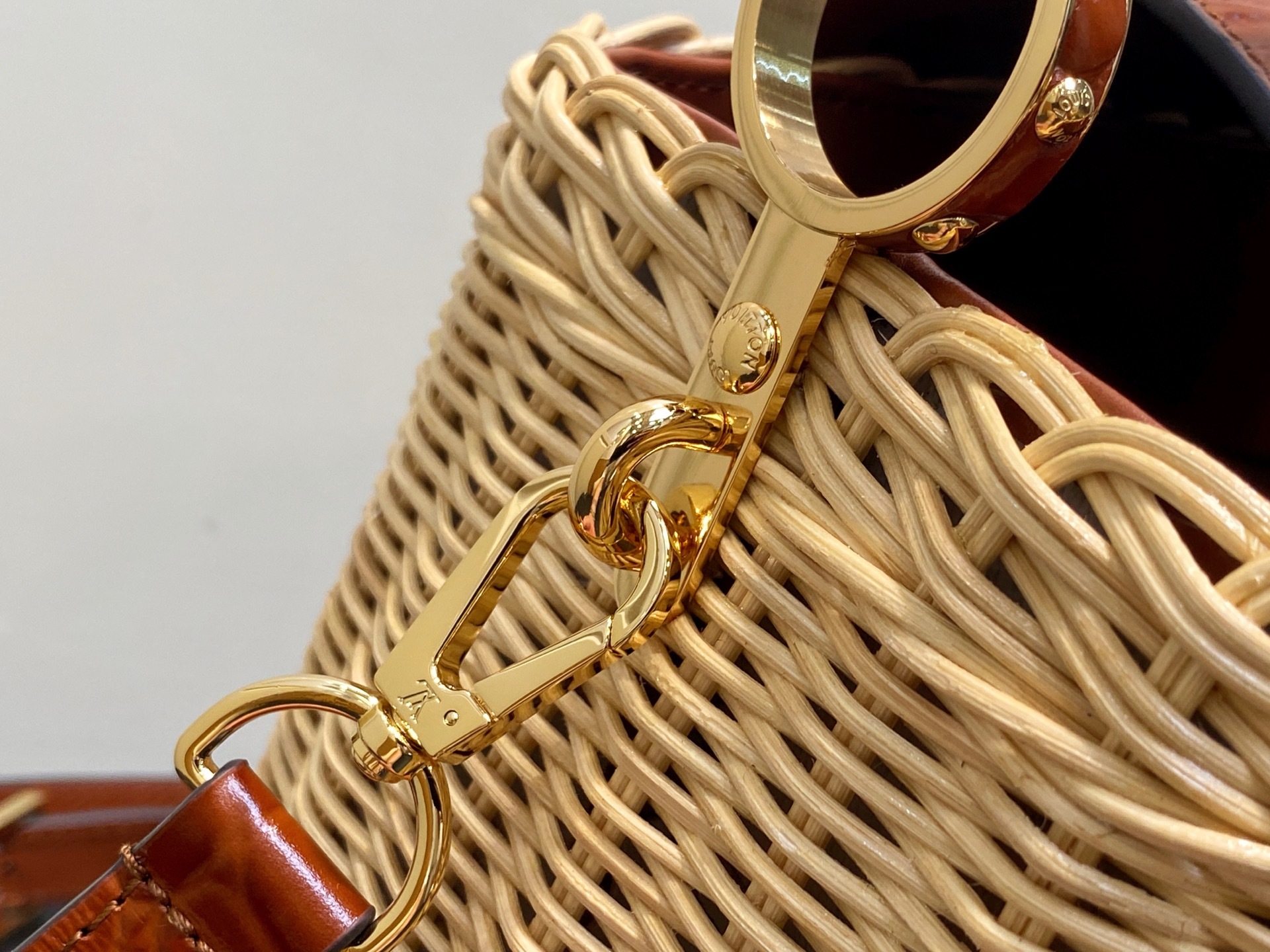 【顶级原单】M88126棕色鳄鱼纹 编织cap那英款 CAPUCINES BB 手袋 编织/ 牛皮压鳄鱼