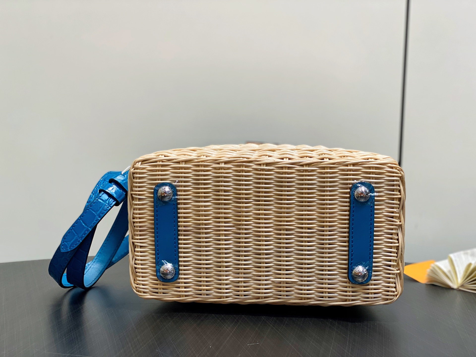 【顶级原单】M88126蓝色鳄鱼纹 编织cap那英款 CAPUCINES BB 手袋 编织/ 牛皮压鳄鱼