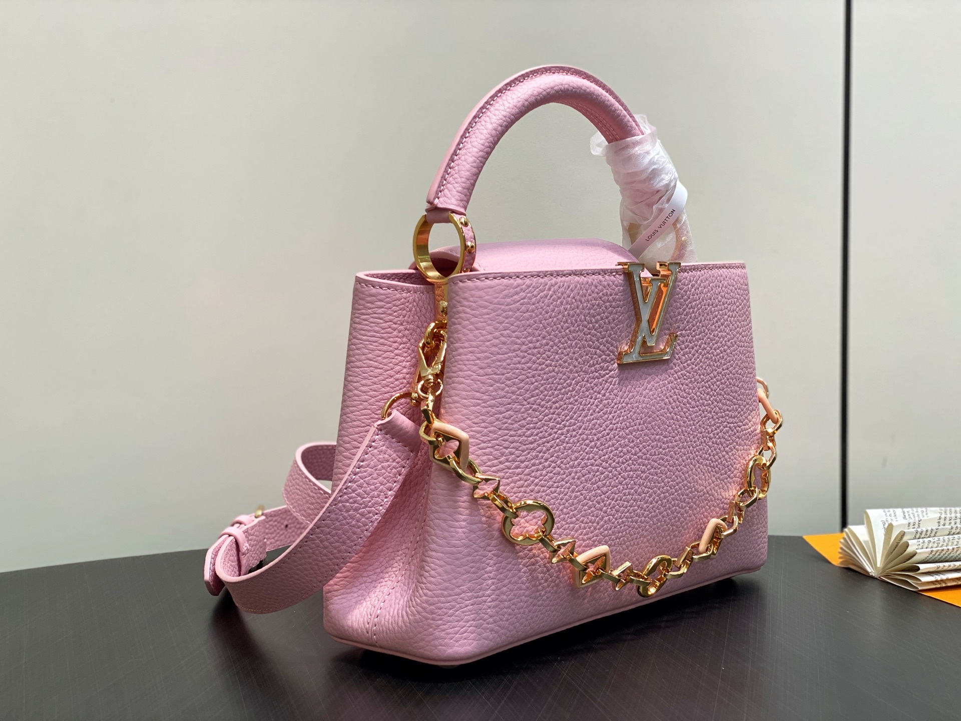 【顶级原单】M14970粉色 链条全皮cap那英款 CAPUCINES BB手袋 Capucines 系