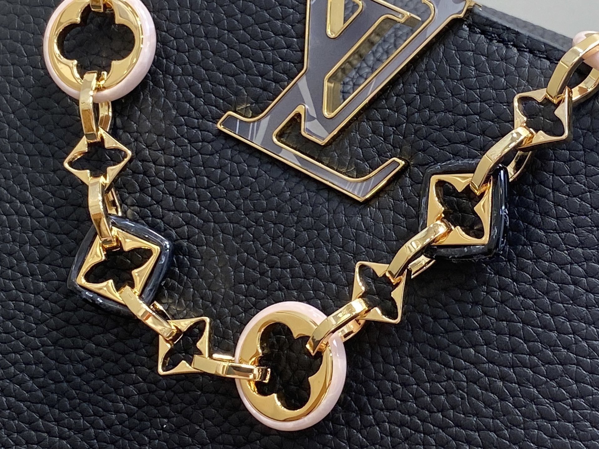 【顶级原单】M14970黑色 链条全皮cap那英款 CAPUCINES BB手袋 Capucines 系