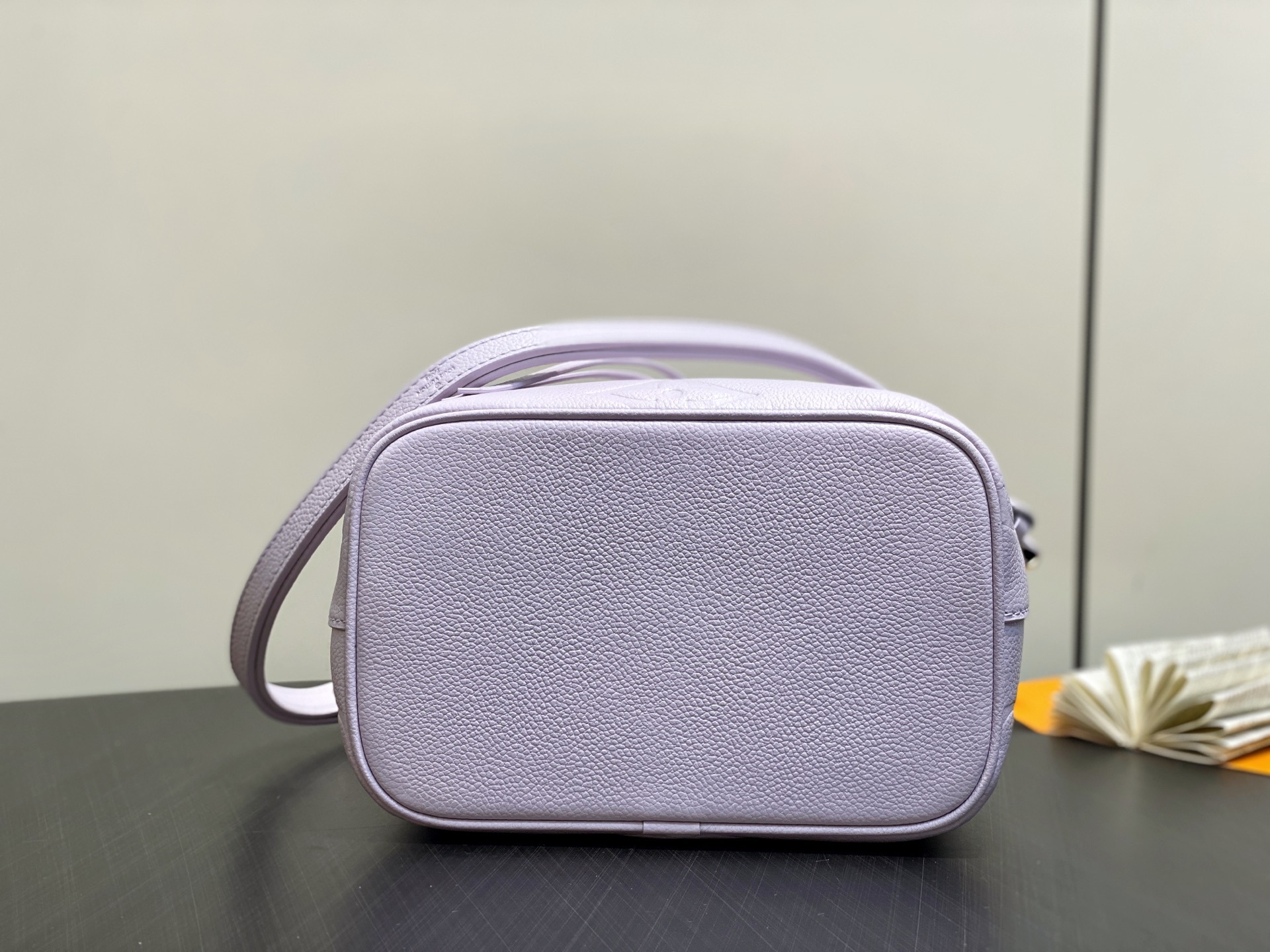 【顶级原单】M25675浅紫色 全皮水桶包 本款 Néonoé BB 手袋 以清雅风姿加入 Dream