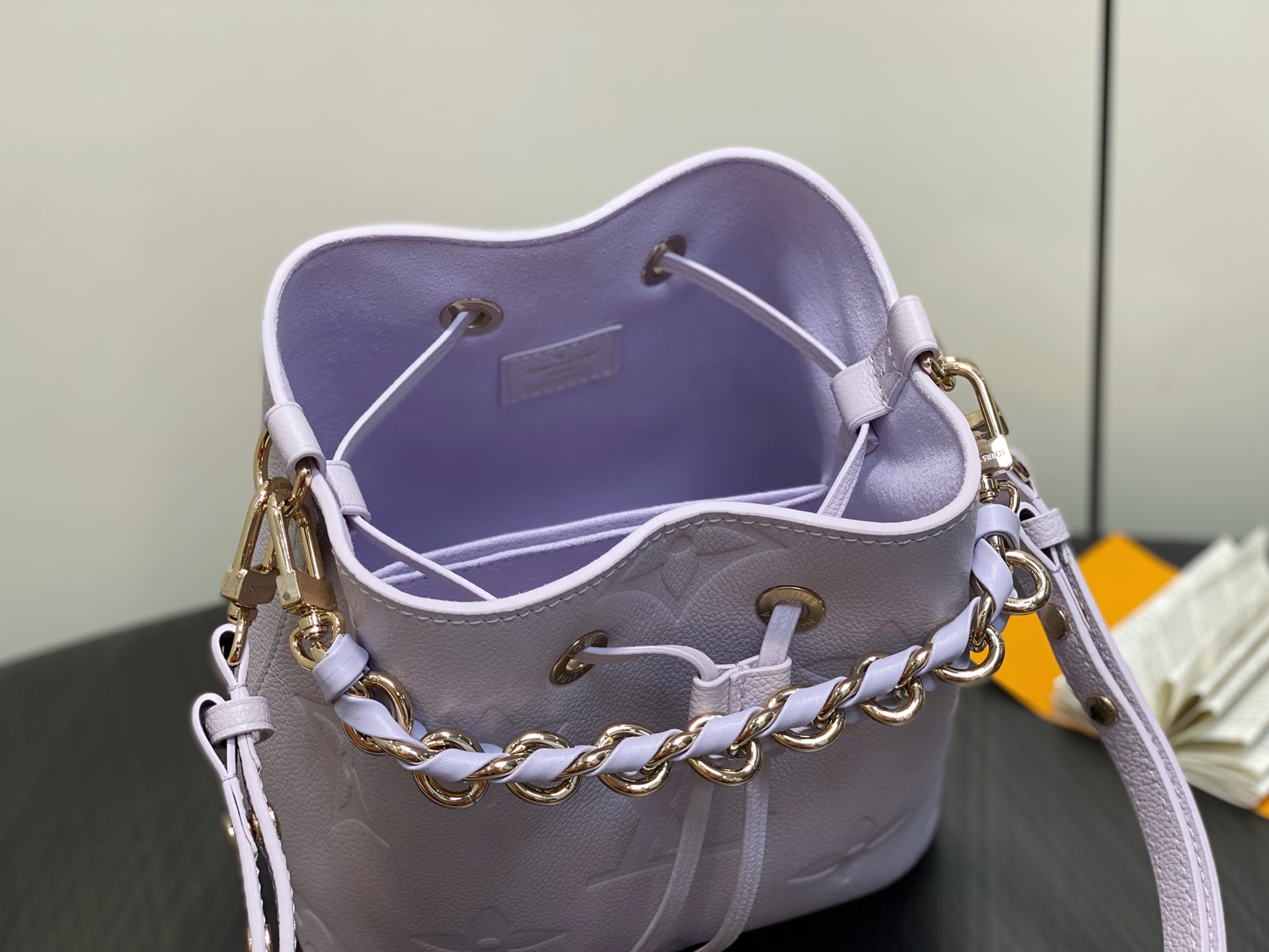 【顶级原单】M25675浅紫色 全皮水桶包 本款 Néonoé BB 手袋 以清雅风姿加入 Dream