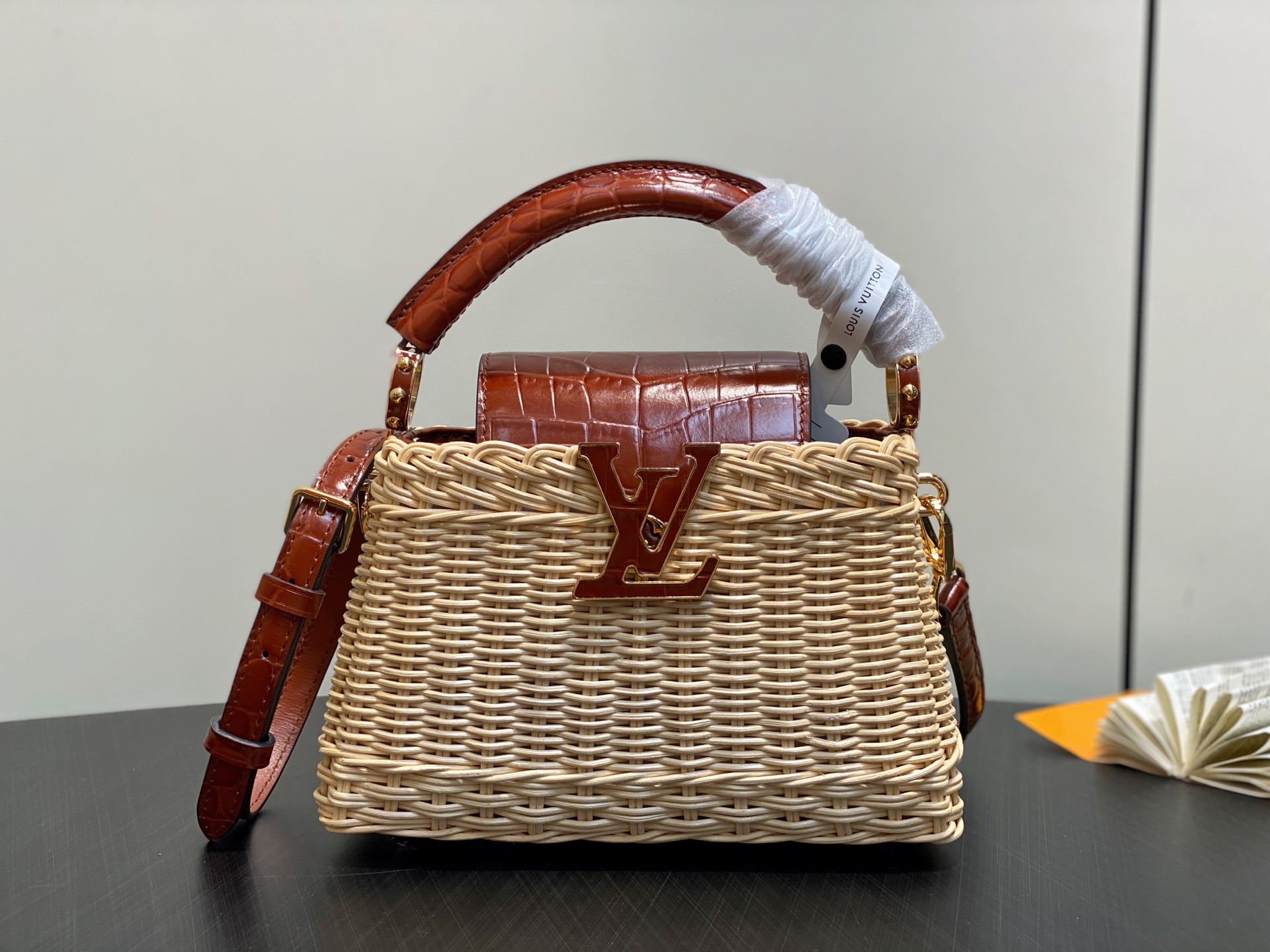 【顶级原单】M88126棕色编织 鳄鱼纹cap那英款 CAPUCINES mini 手袋 本款 Capu