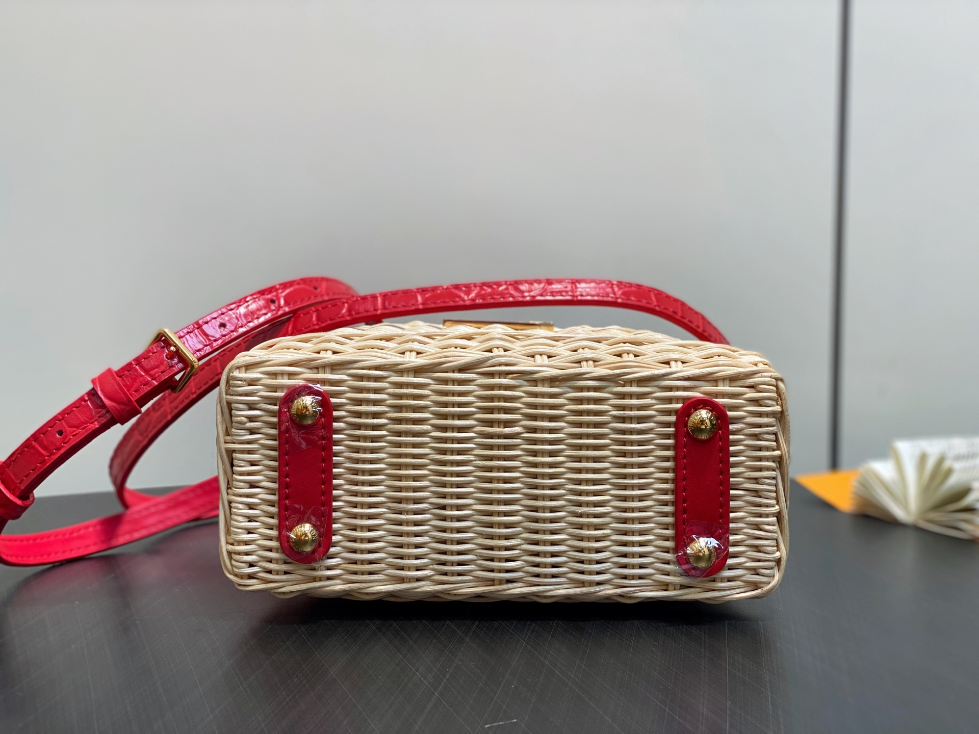 【顶级原单】M88126红色编织 鳄鱼纹cap那英款 CAPUCINES mini 手袋 本款 Capu