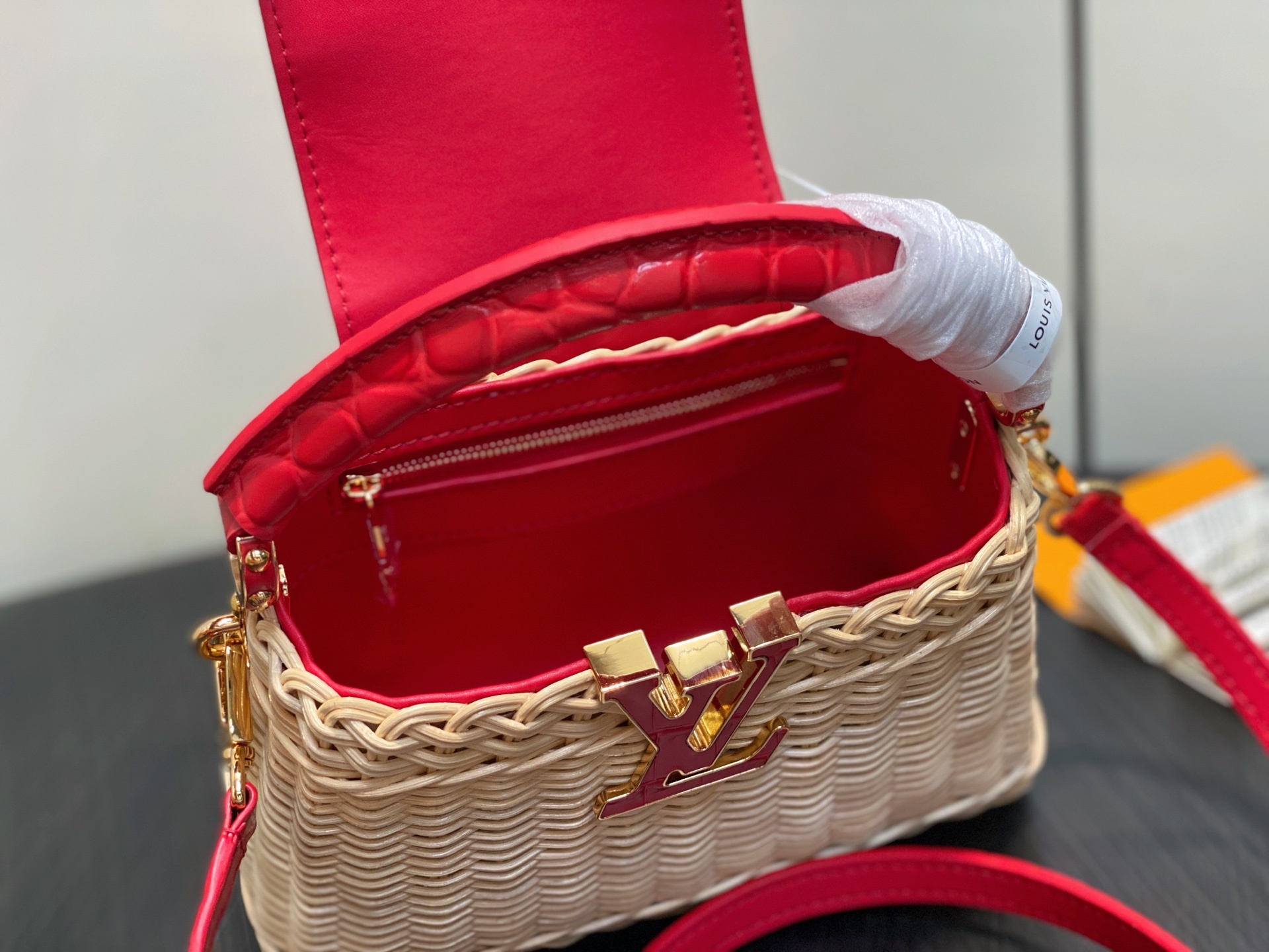 【顶级原单】M88126红色编织 鳄鱼纹cap那英款 CAPUCINES mini 手袋 本款 Capu