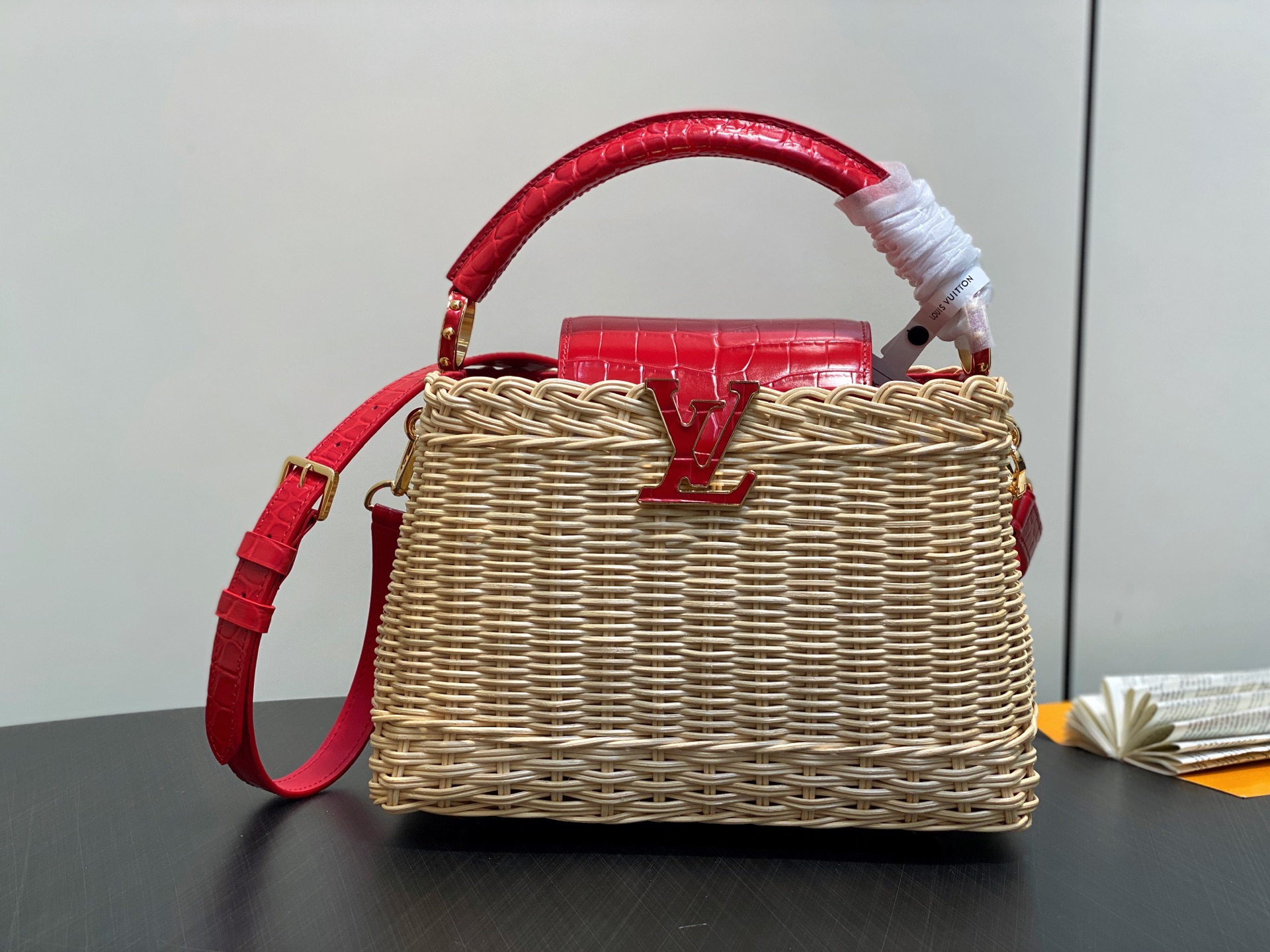 【顶级原单】M88126红色鳄鱼纹 编织cap那英款 CAPUCINES BB 手袋 编织/ 牛皮压鳄鱼