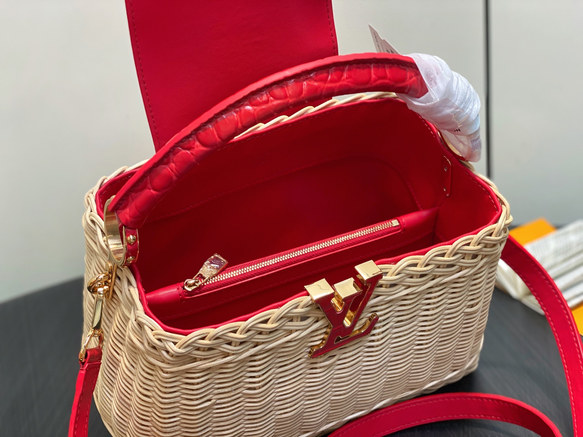 【顶级原单】M88126红色鳄鱼纹 编织cap那英款 CAPUCINES BB 手袋 编织/ 牛皮压鳄鱼