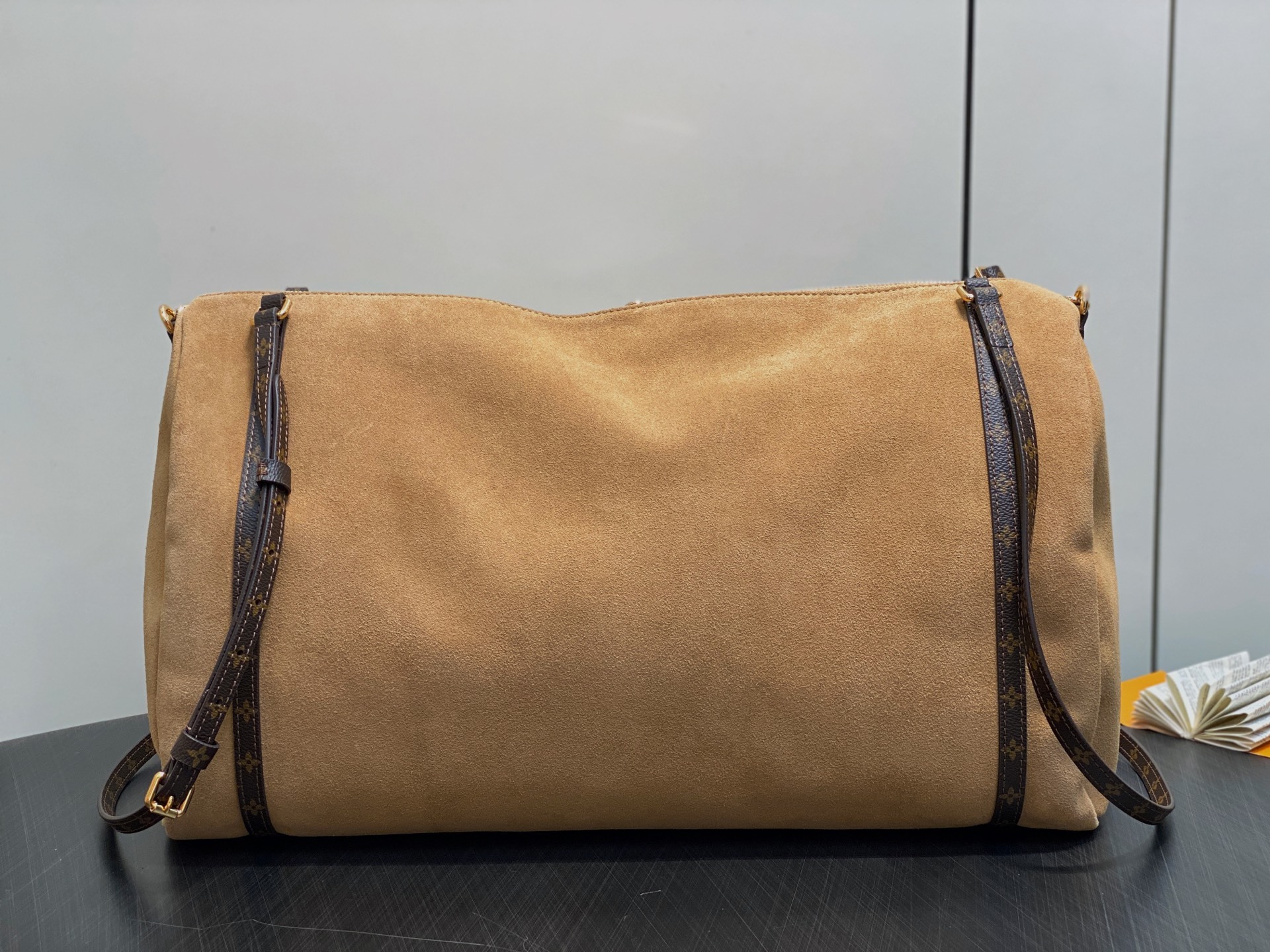 【顶级原单】M26451杏色磨砂皮 全皮大号speedy枕头包 当季新款 EXPRESS 大号手袋 Ex