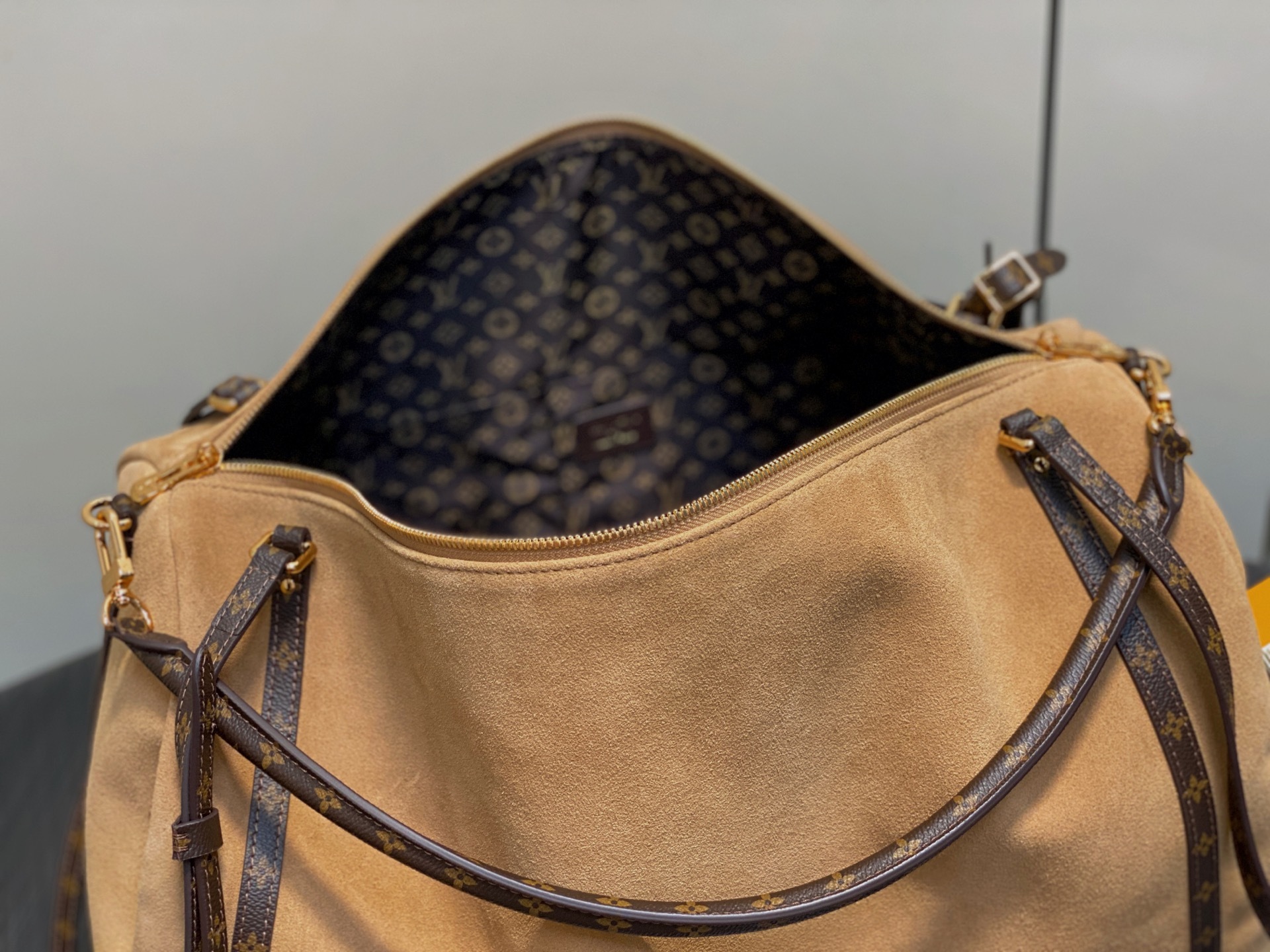 【顶级原单】M26451杏色磨砂皮 全皮大号speedy枕头包 当季新款 EXPRESS 大号手袋 Ex