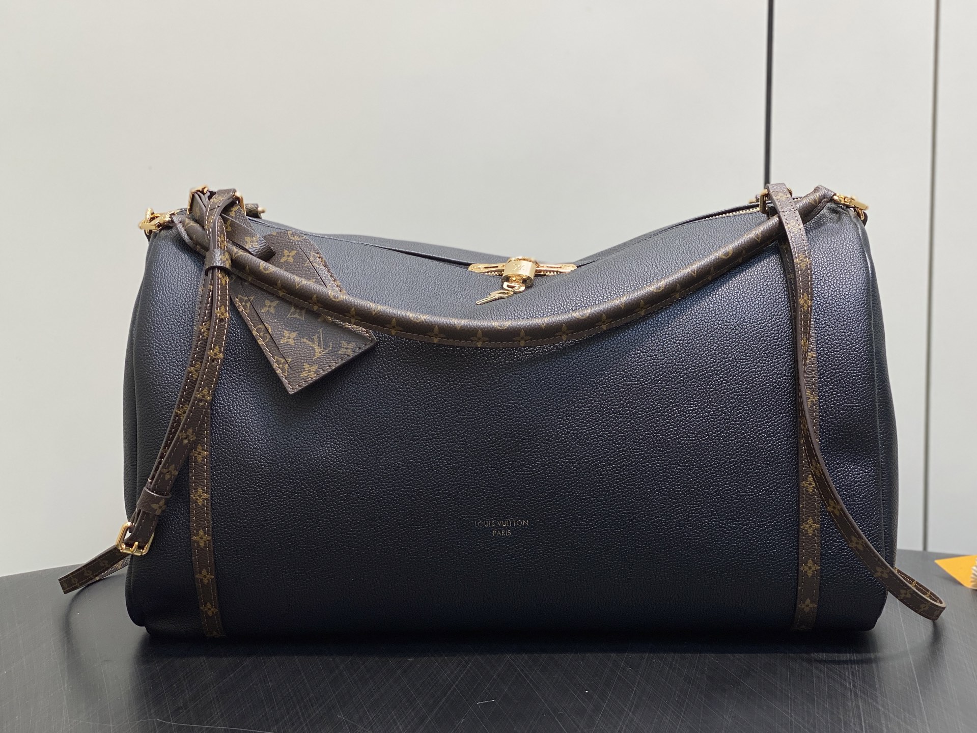 【顶级原单】M26037黑色 全皮大号speedy枕头包 当季新款 EXPRESS 大号手袋 Expre