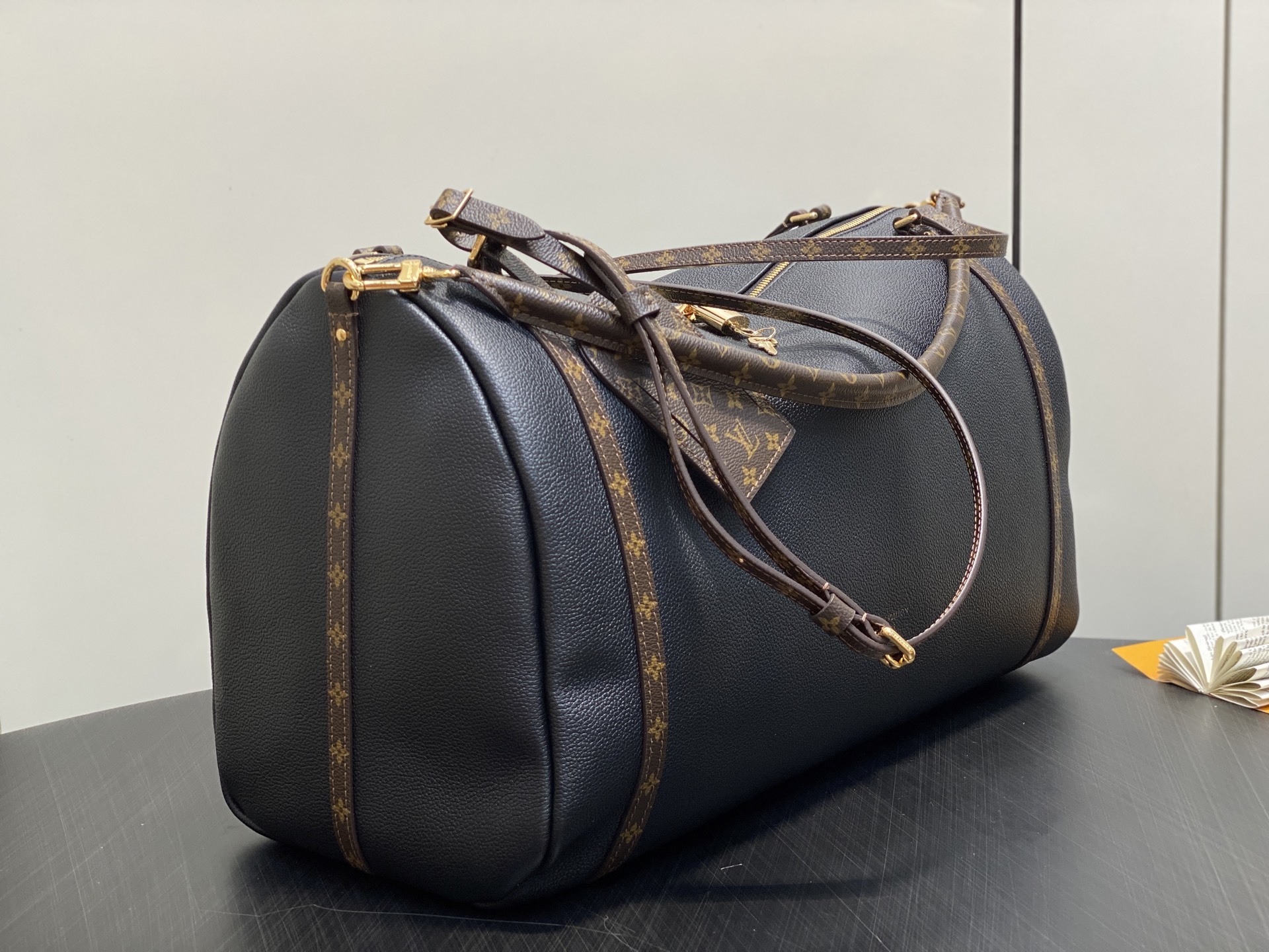 【顶级原单】M26037黑色 全皮大号speedy枕头包 当季新款 EXPRESS 大号手袋 Expre